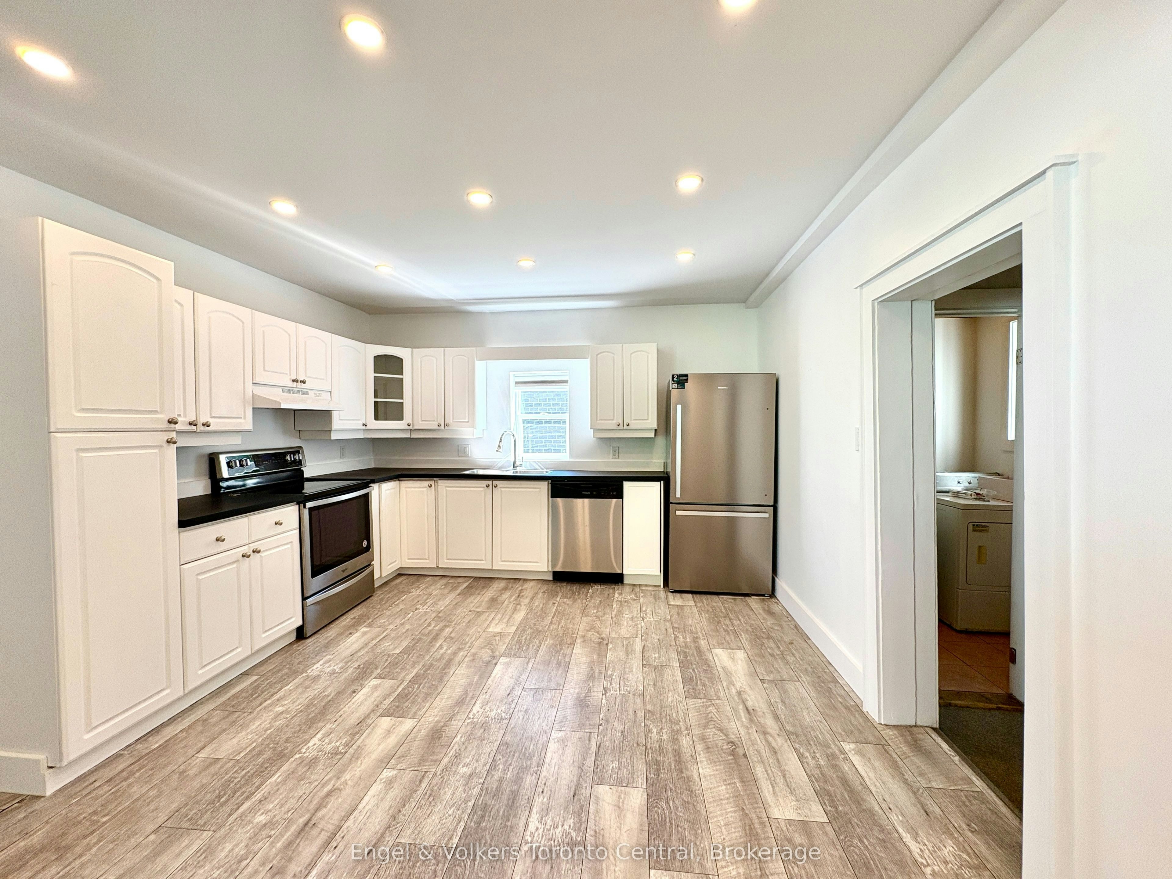 155 Hughson Street, Gravenhurst, ON, P1P 1H2
