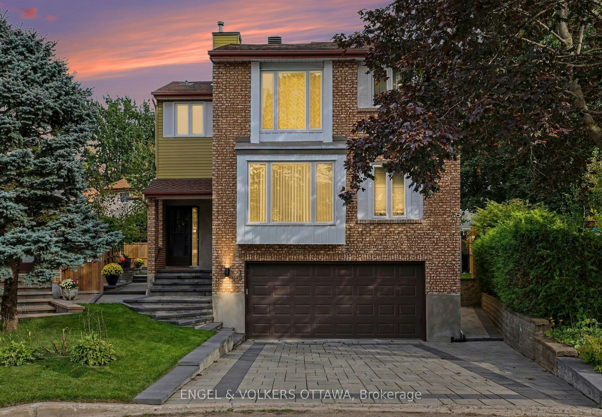 15 Archer Square, Ottawa, ON, K1V 9Y8