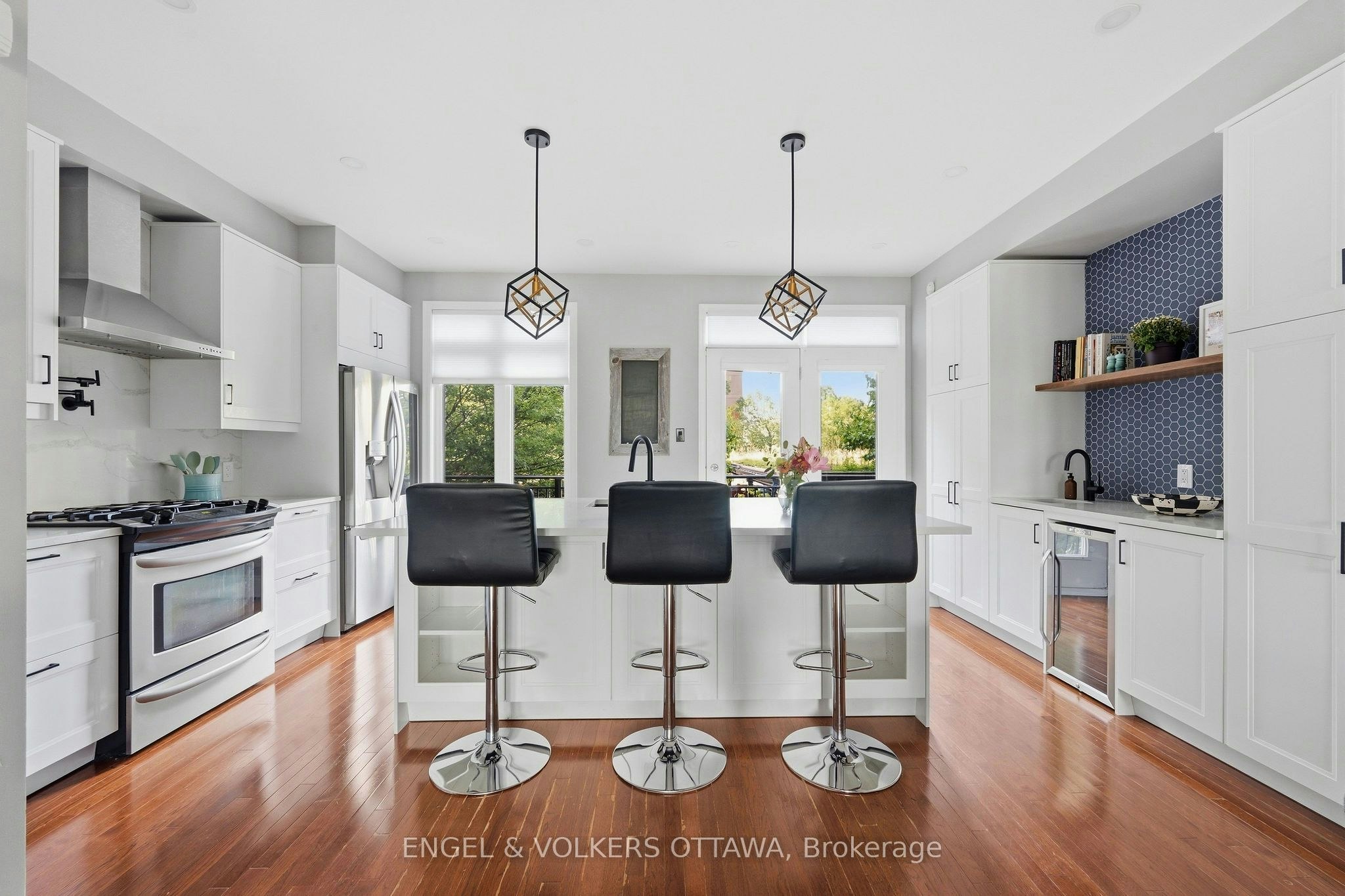 412 Berkley Avenue, Ottawa, ON, K2A 4H4