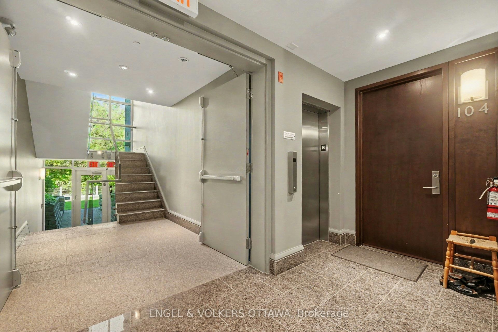 104-31 First Avenue, Ottawa, ON, K1S 2G1 - 8