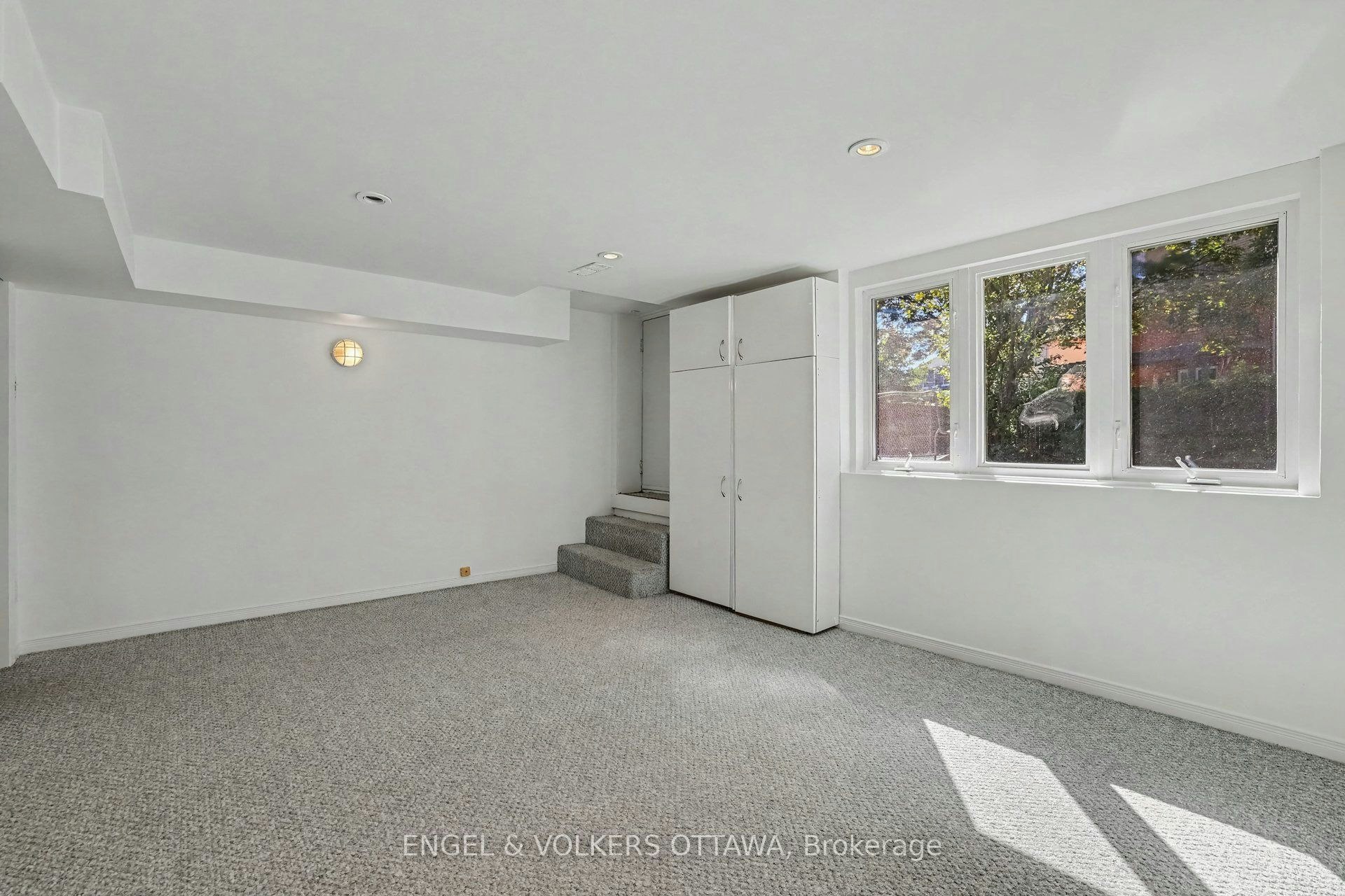 38 Rockcliffe Way, Ottawa, ON, K1M 1B5 - 29