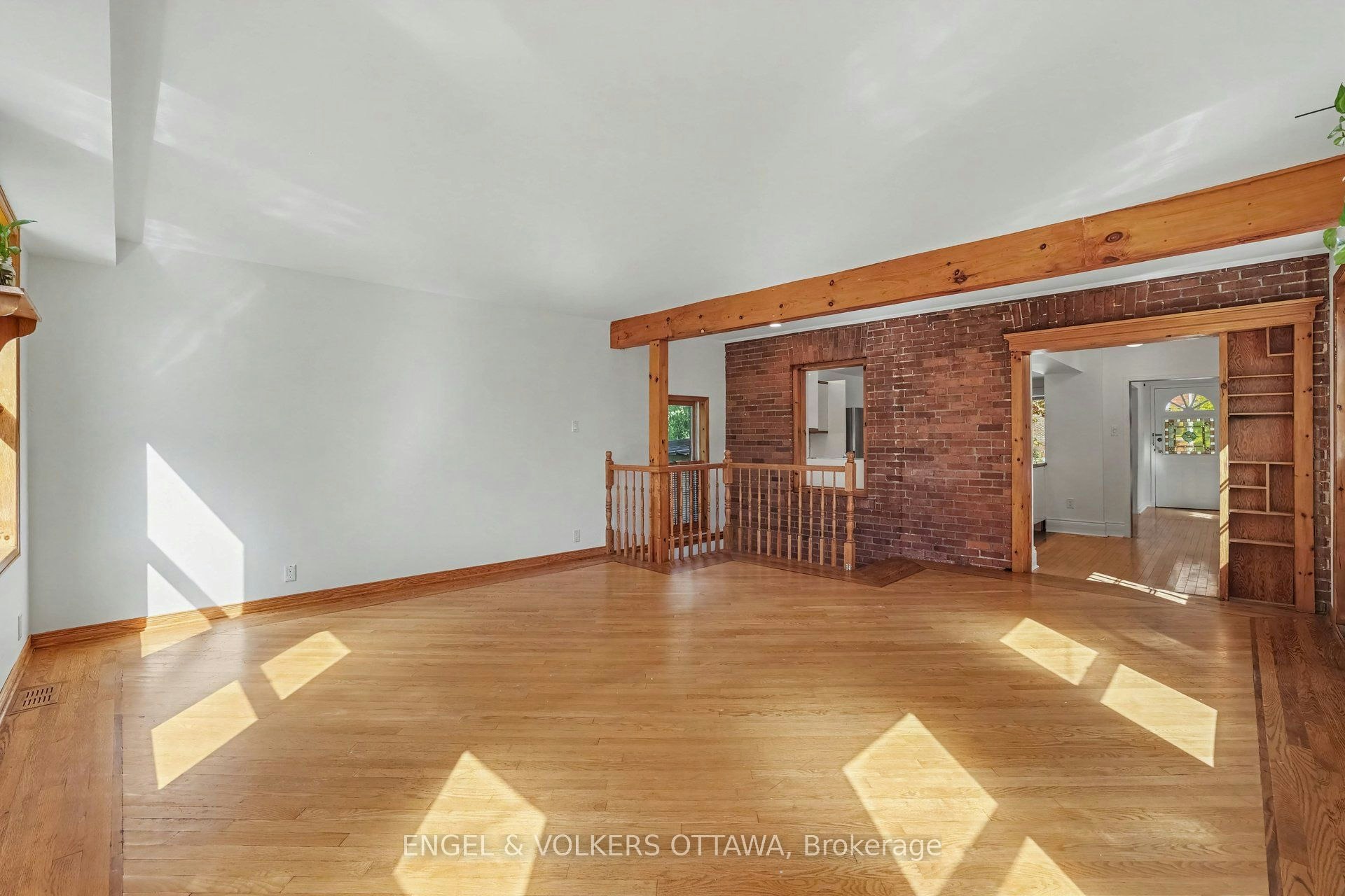 38 Rockcliffe Way, Ottawa, ON, K1M 1B5 - 17