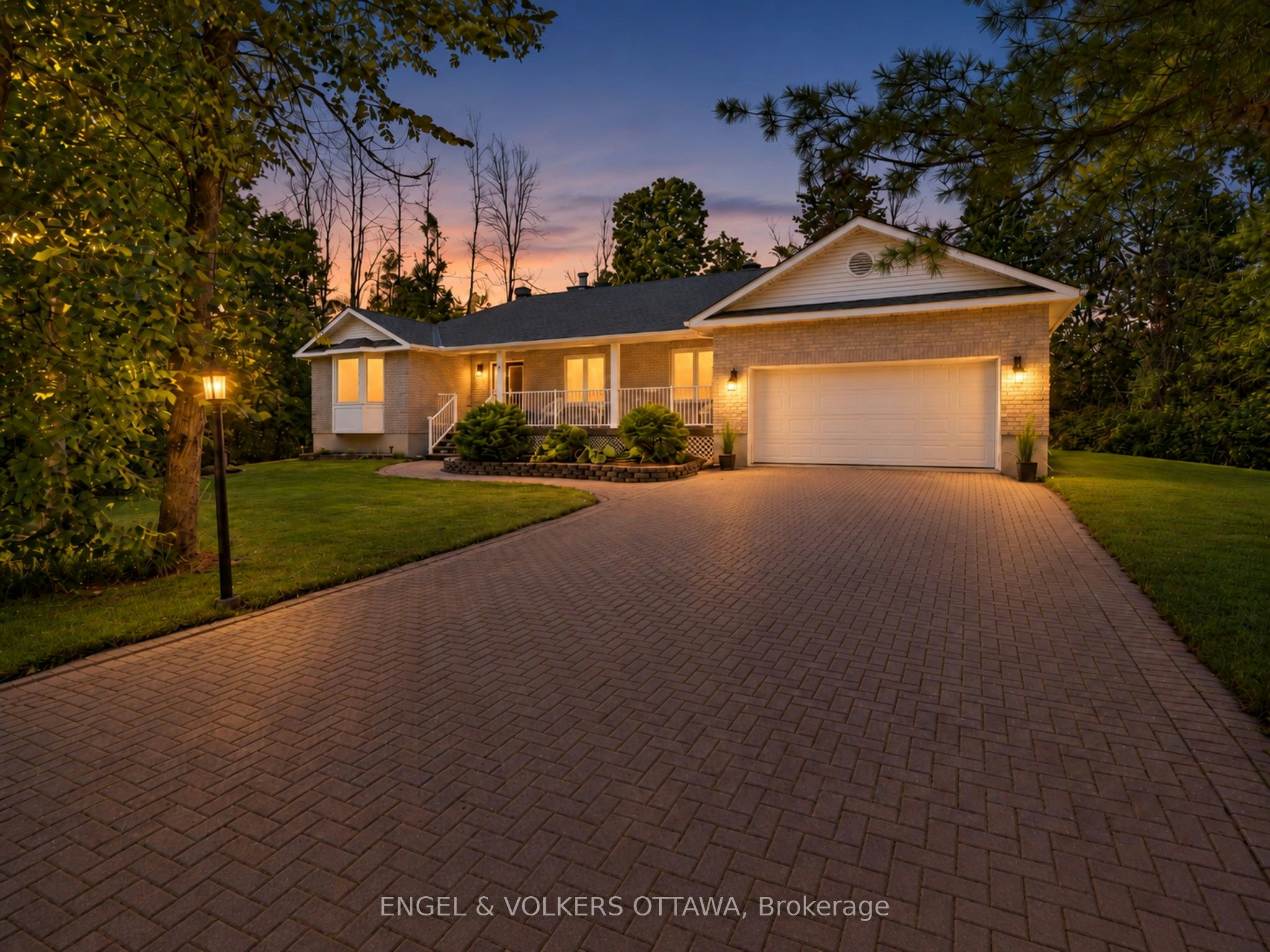8 Black Walnut Road, Kemptville, ON, K0G 1J0