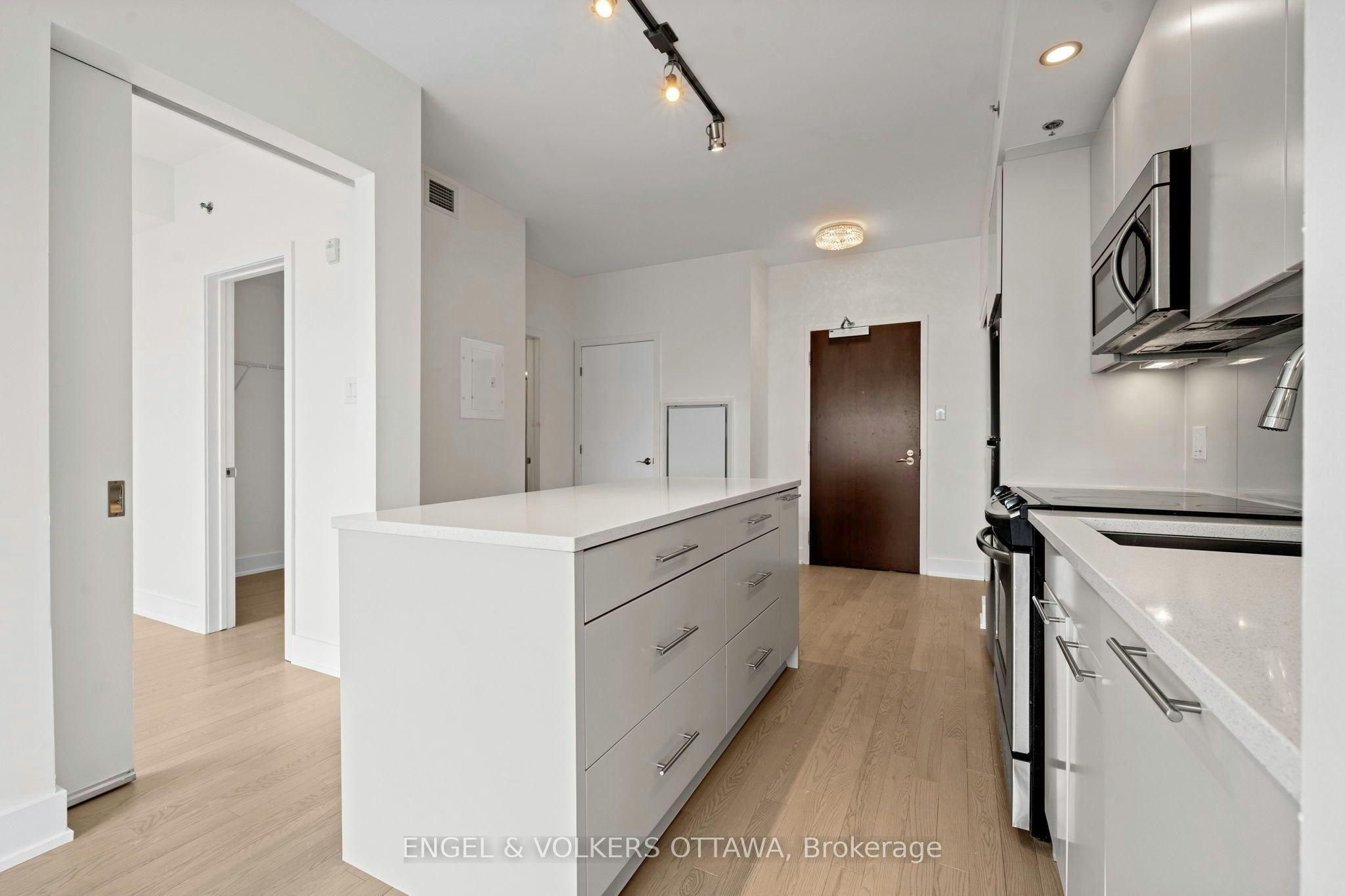 108 Richmond 508 Road, Ottawa, ON, K1Z 6V9 - 9