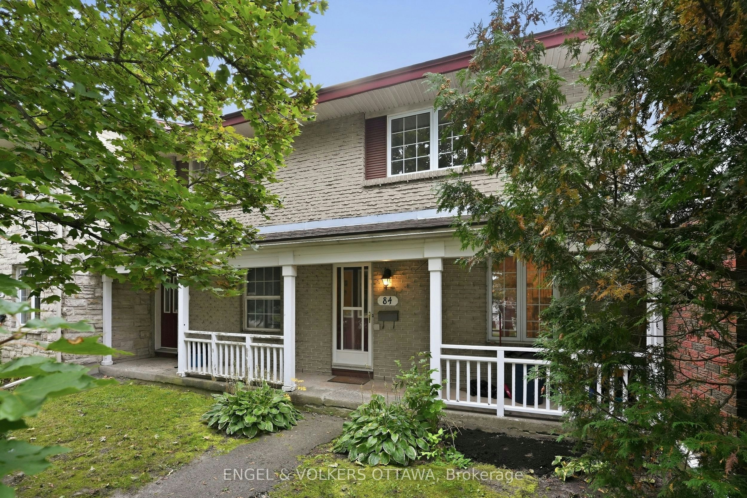 84 Monterey Drive, Ottawa, ON, K2H 7A7