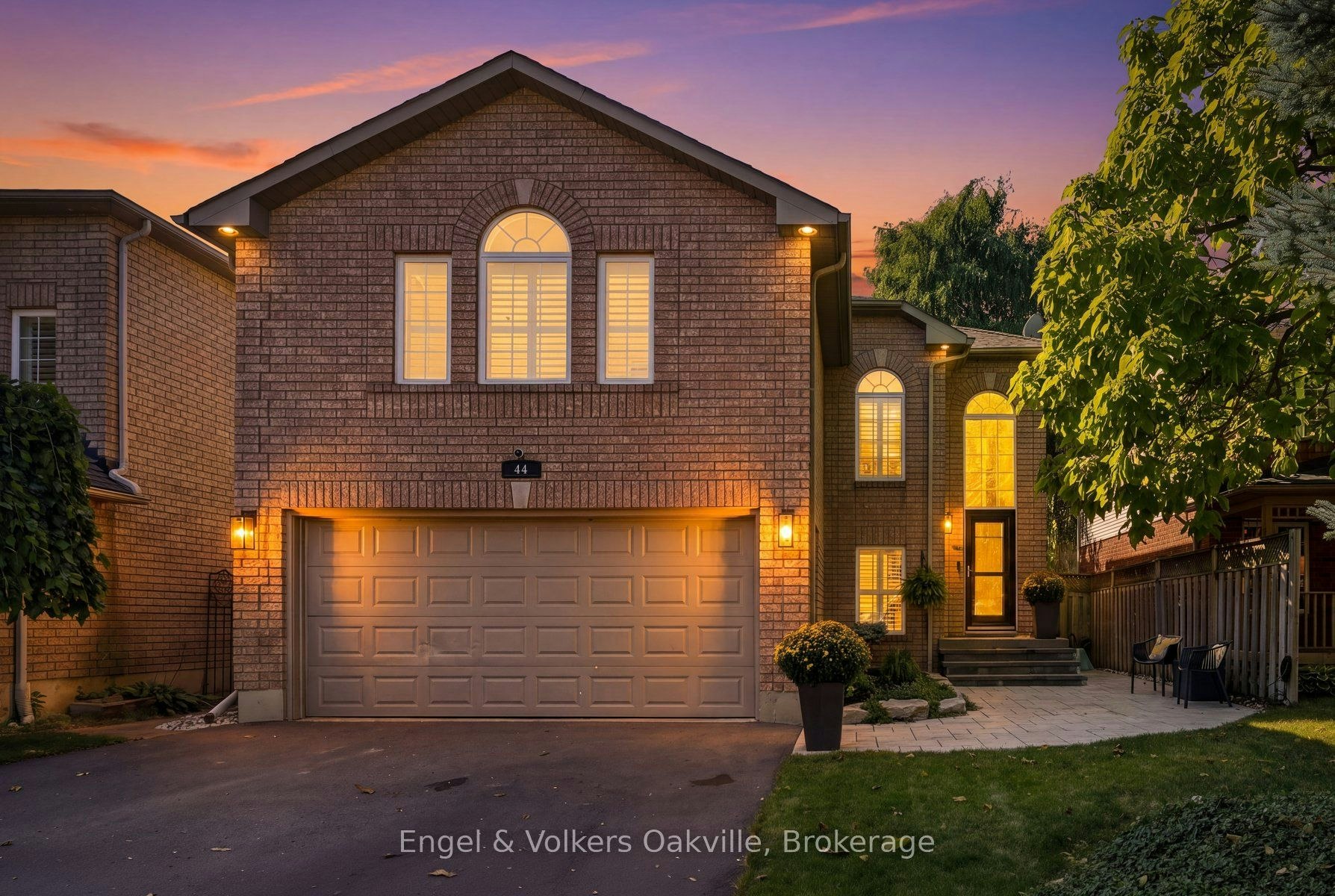 44 Keewaydin Street, Hamilton, ON, L8B 0K6
