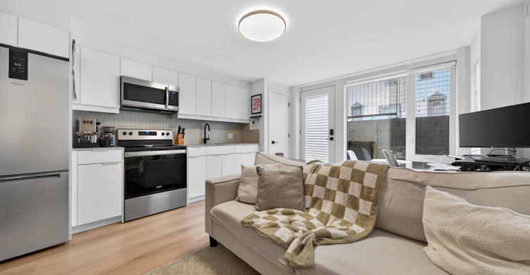 D-51 Fairmont Avenue, Ottawa, ON, K1Y 1X4 - 10