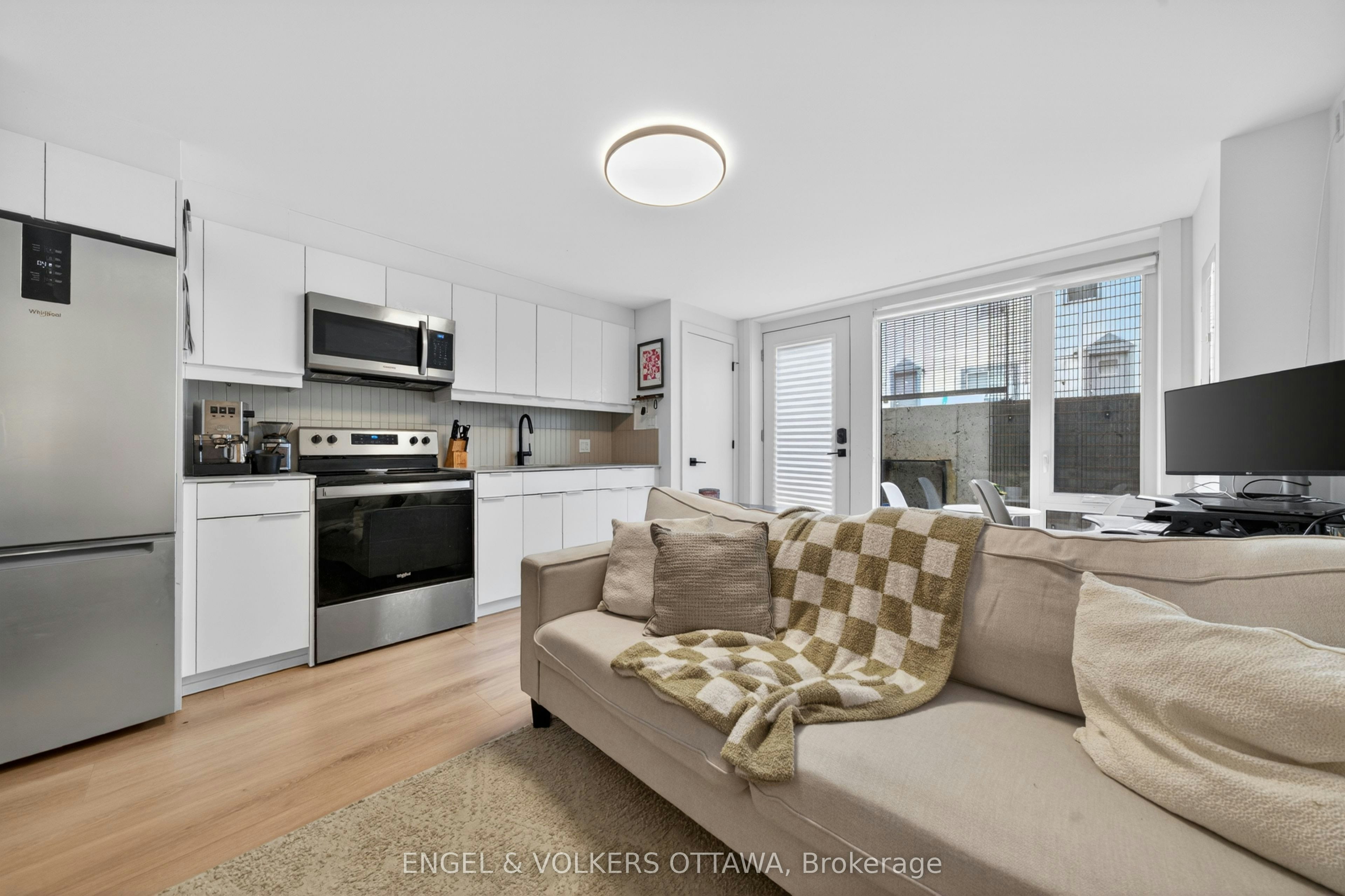 51 Fairmont Avenue Centre, Ottawa, ON, K1Y 1X4 - 9