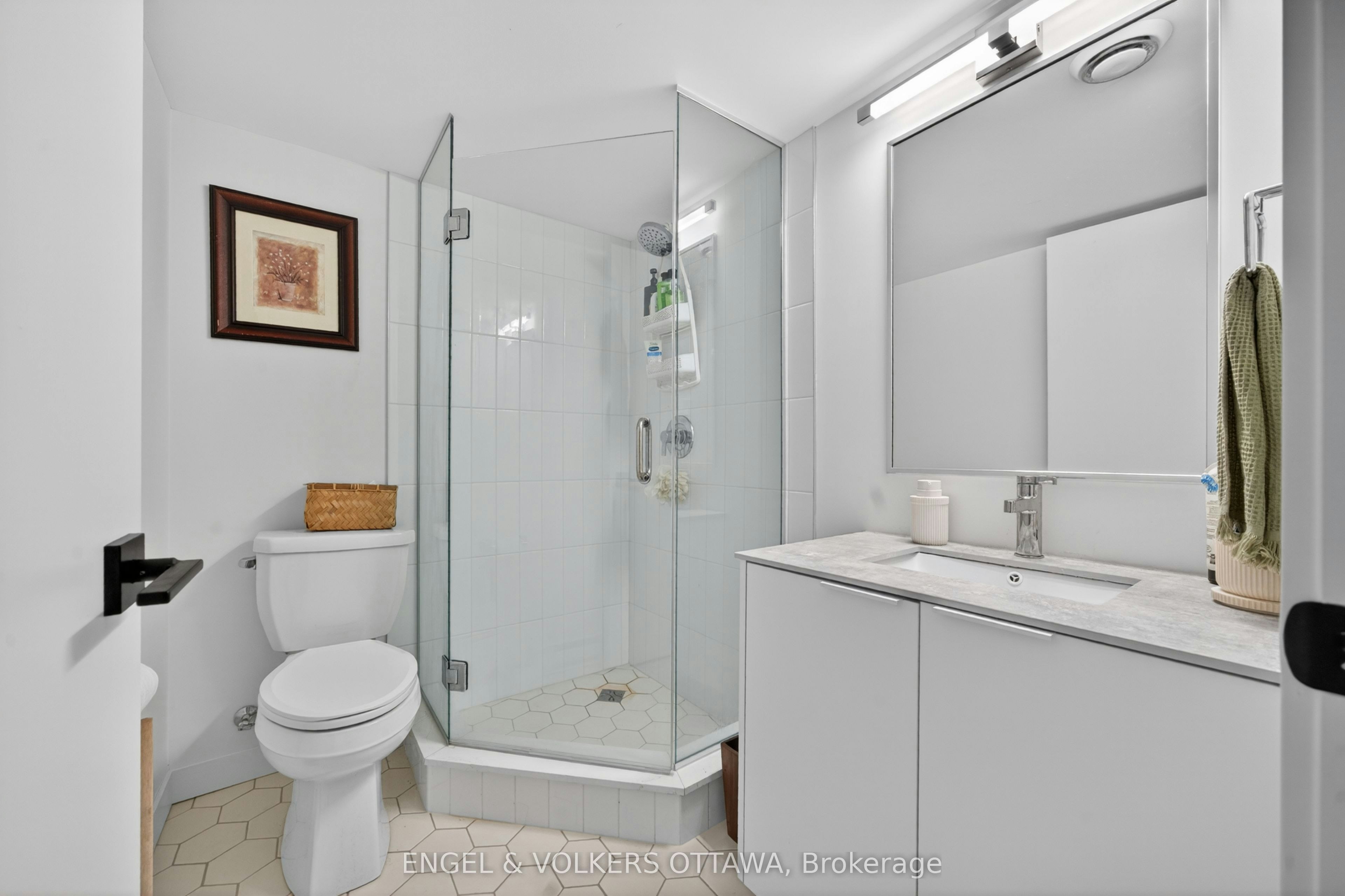 51 Fairmont Avenue Centre, Ottawa, ON, K1Y 1X4 - 12