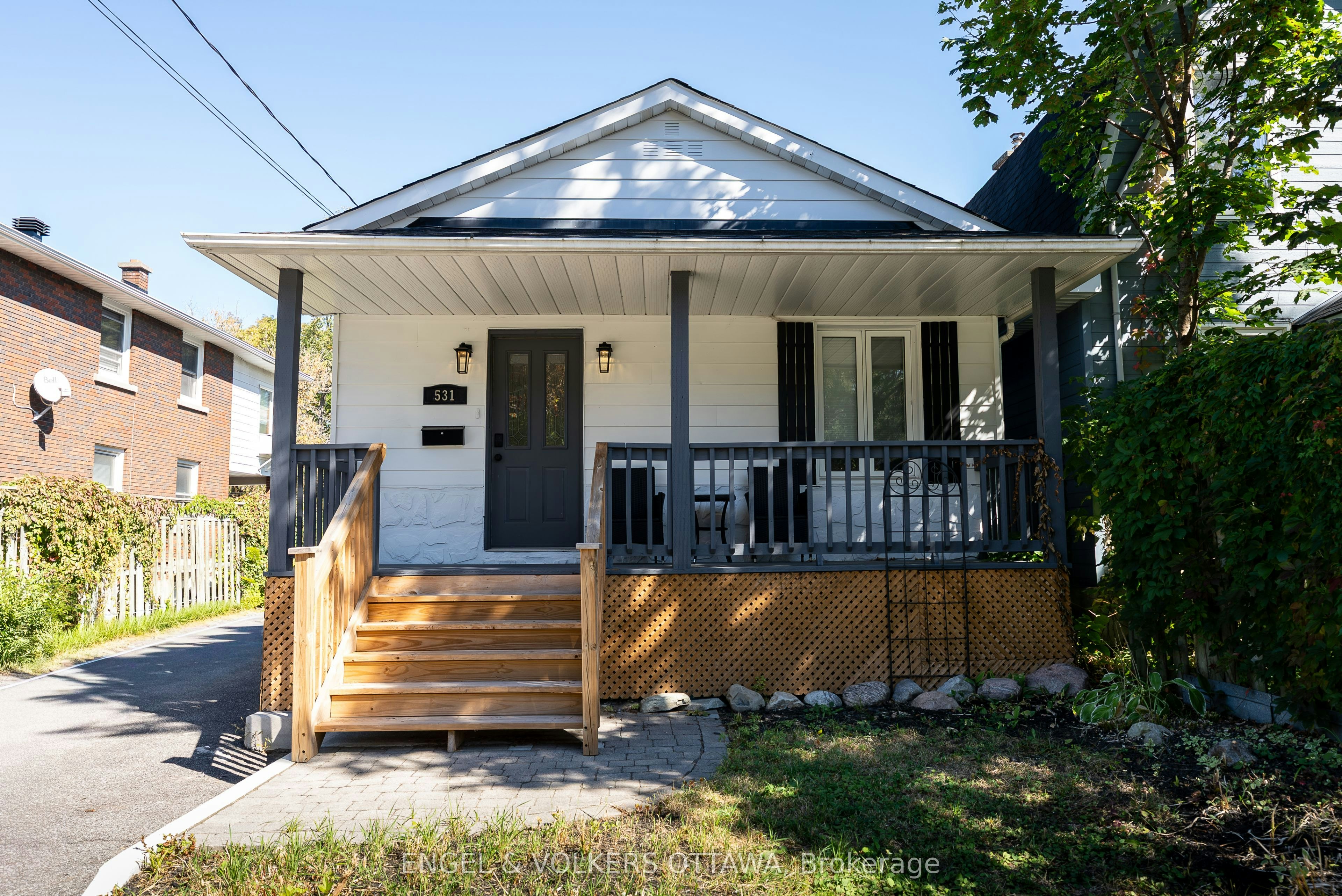 531 Laderoute Avenue, Ottawa, ON, K1Z 5V9
