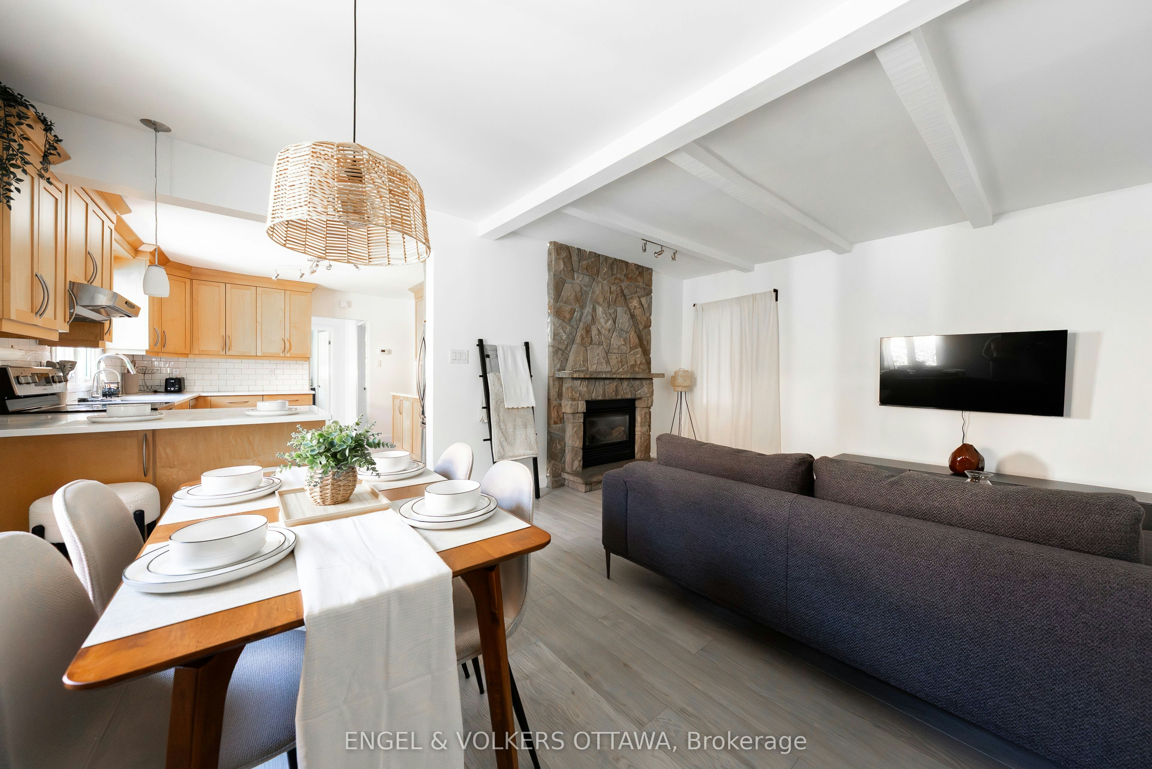 531 Laderoute Avenue, Ottawa, ON, K1Z 5V9 - 3