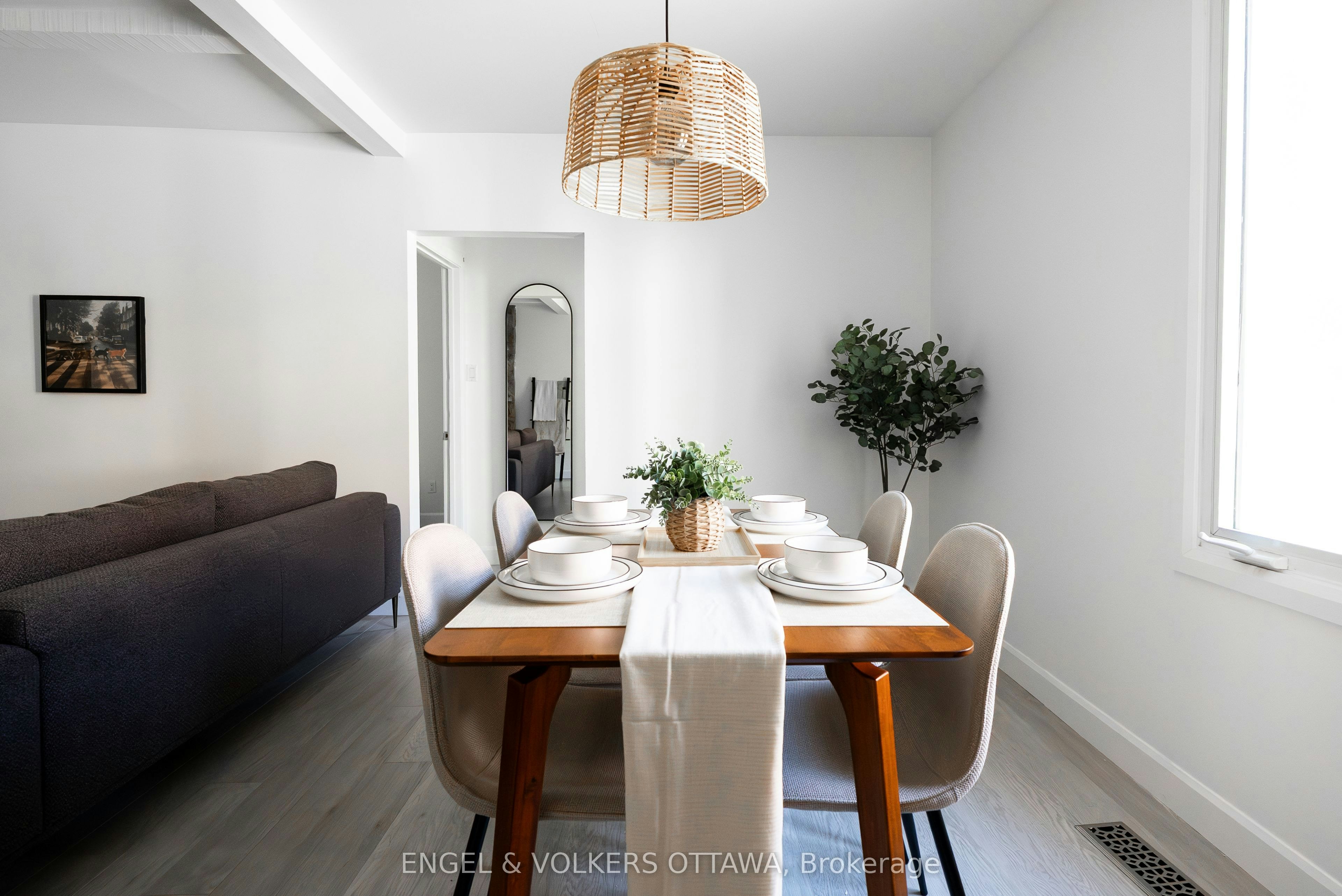 531 Laderoute Avenue, Ottawa, ON, K1Z 5V9 - 9