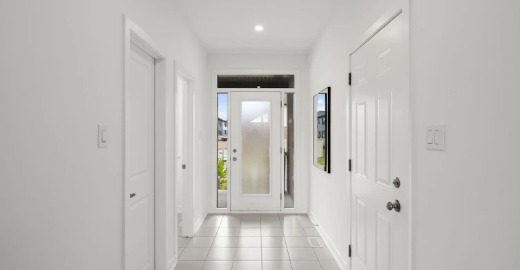 154 Winterhaven Drive, Ottawa, ON, K1W 0P1 - 4