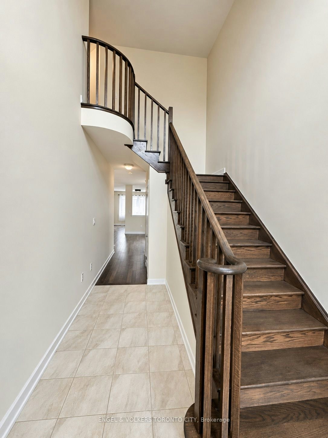 152 Lilac Circle, Cayuga, ON, N3W 0J1 - 2