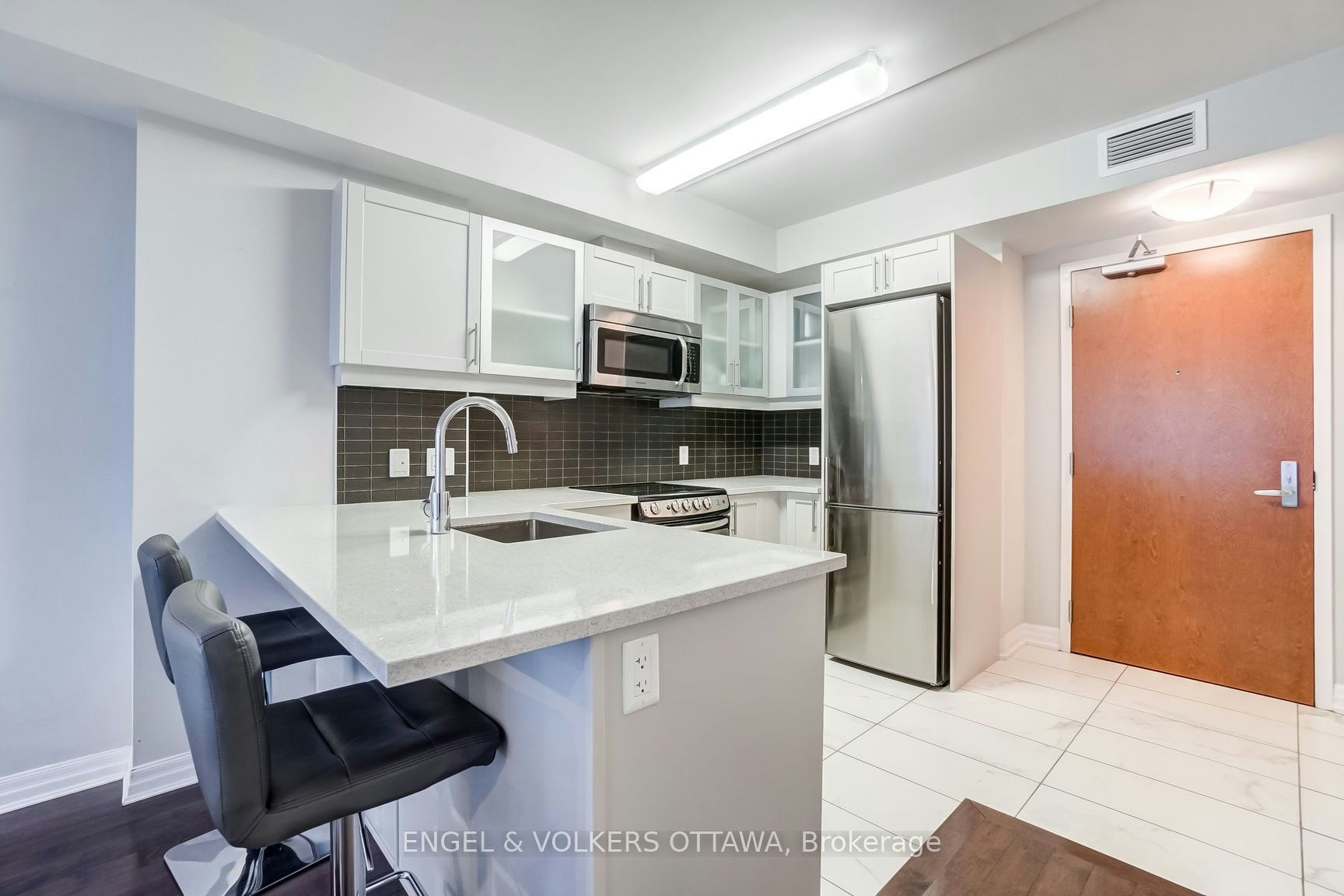 1407-195 Besserer Street, Ottawa, ON, K1N 0B6 - 12