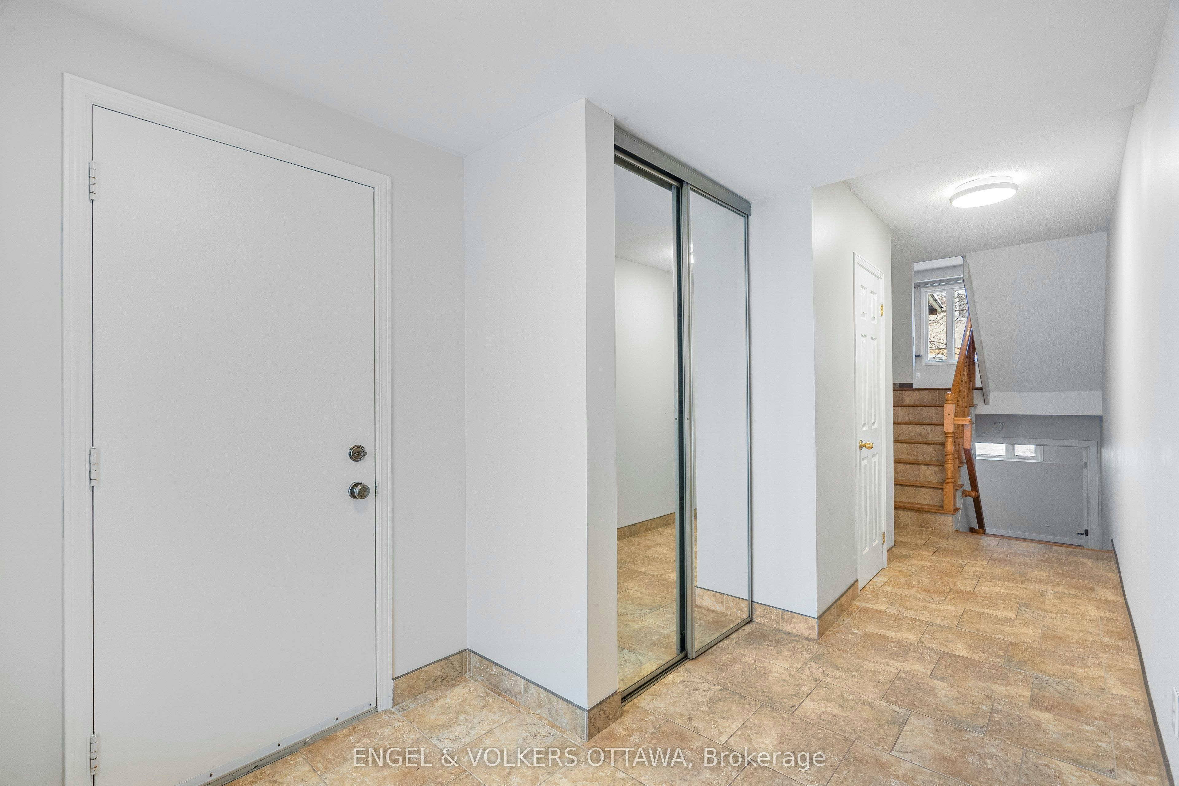 1321 Morley Boulevard, Ottawa, ON, K2C 1R1 - 2