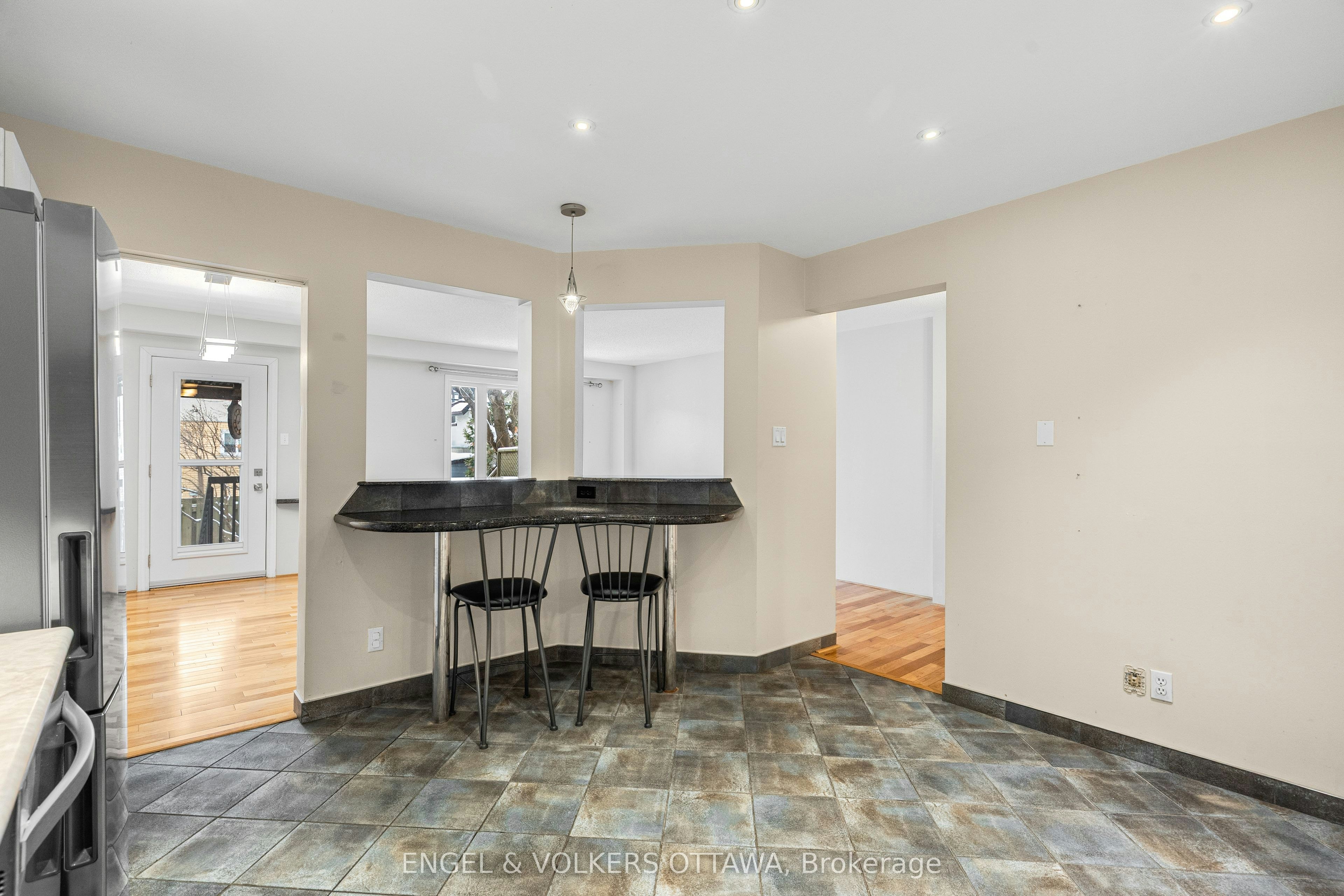 1321 Morley Boulevard, Ottawa, ON, K2C 1R1 - 6