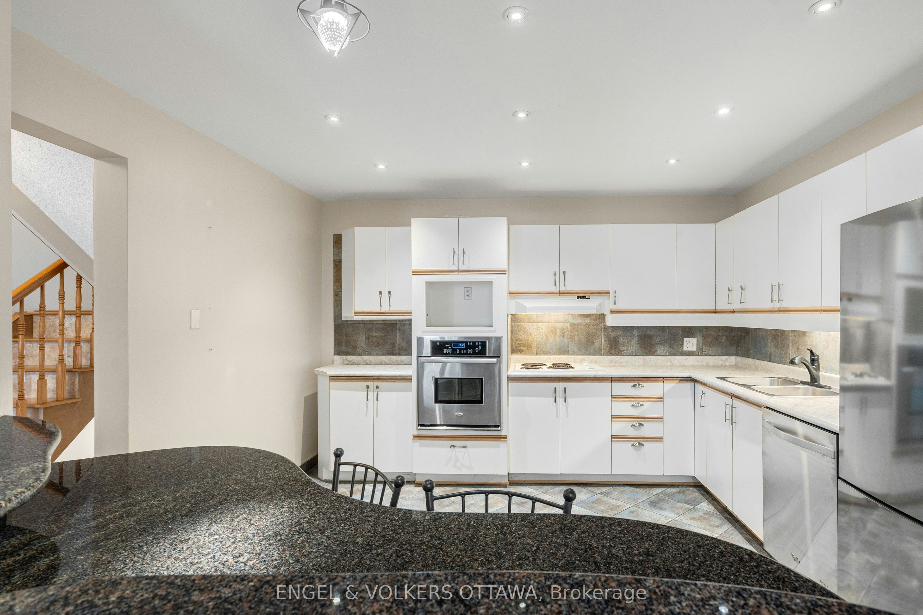 1321 Morley Boulevard, Ottawa, ON, K2C 1R1 - 10