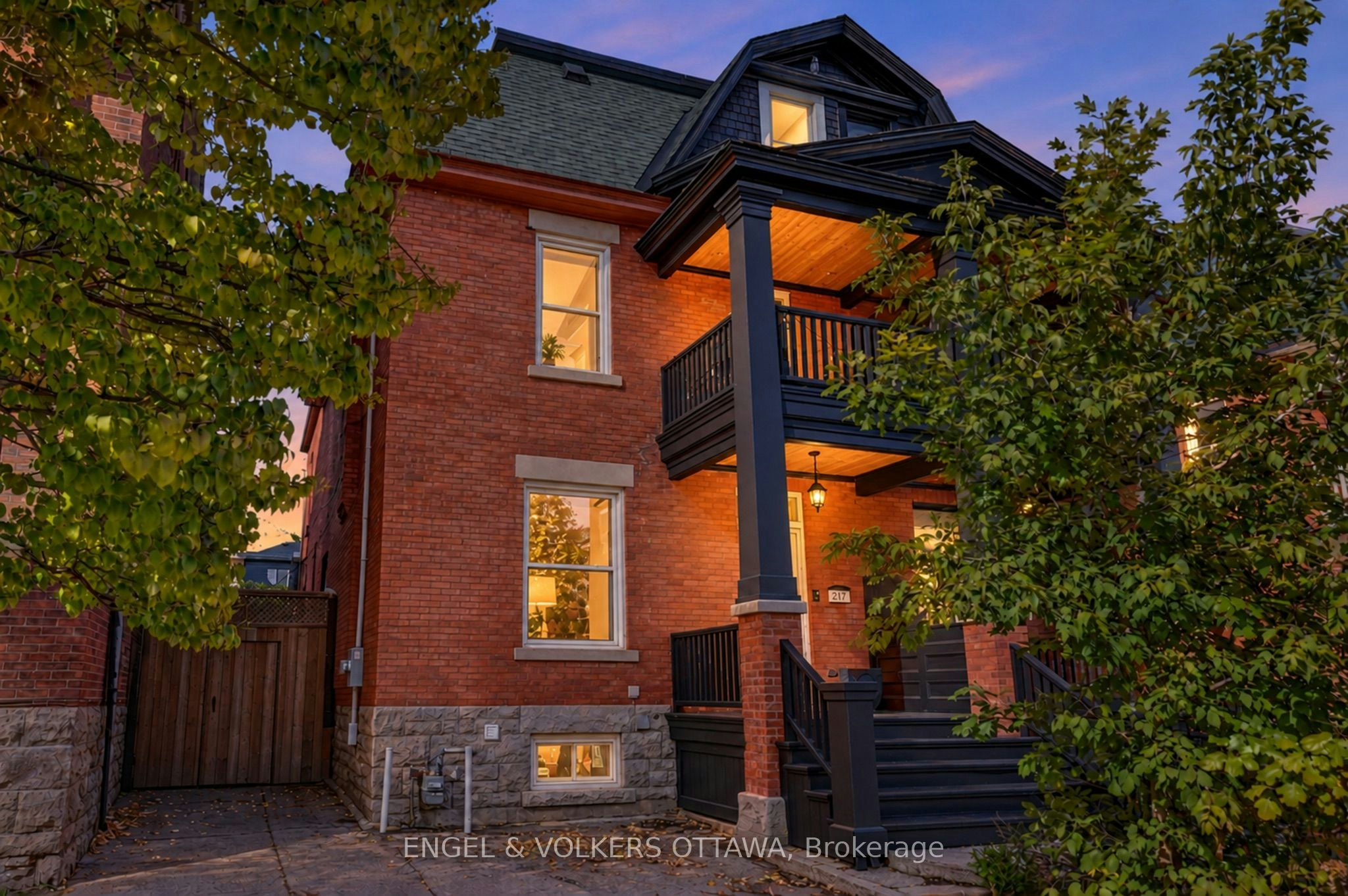 217 Florence Street E, Ottawa, ON, K1R 5N5