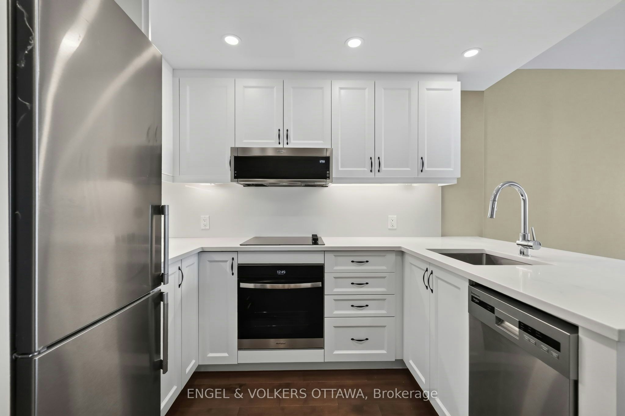 2104-340 Queen Street, Ottawa, ON, K1R 5A5 - 8