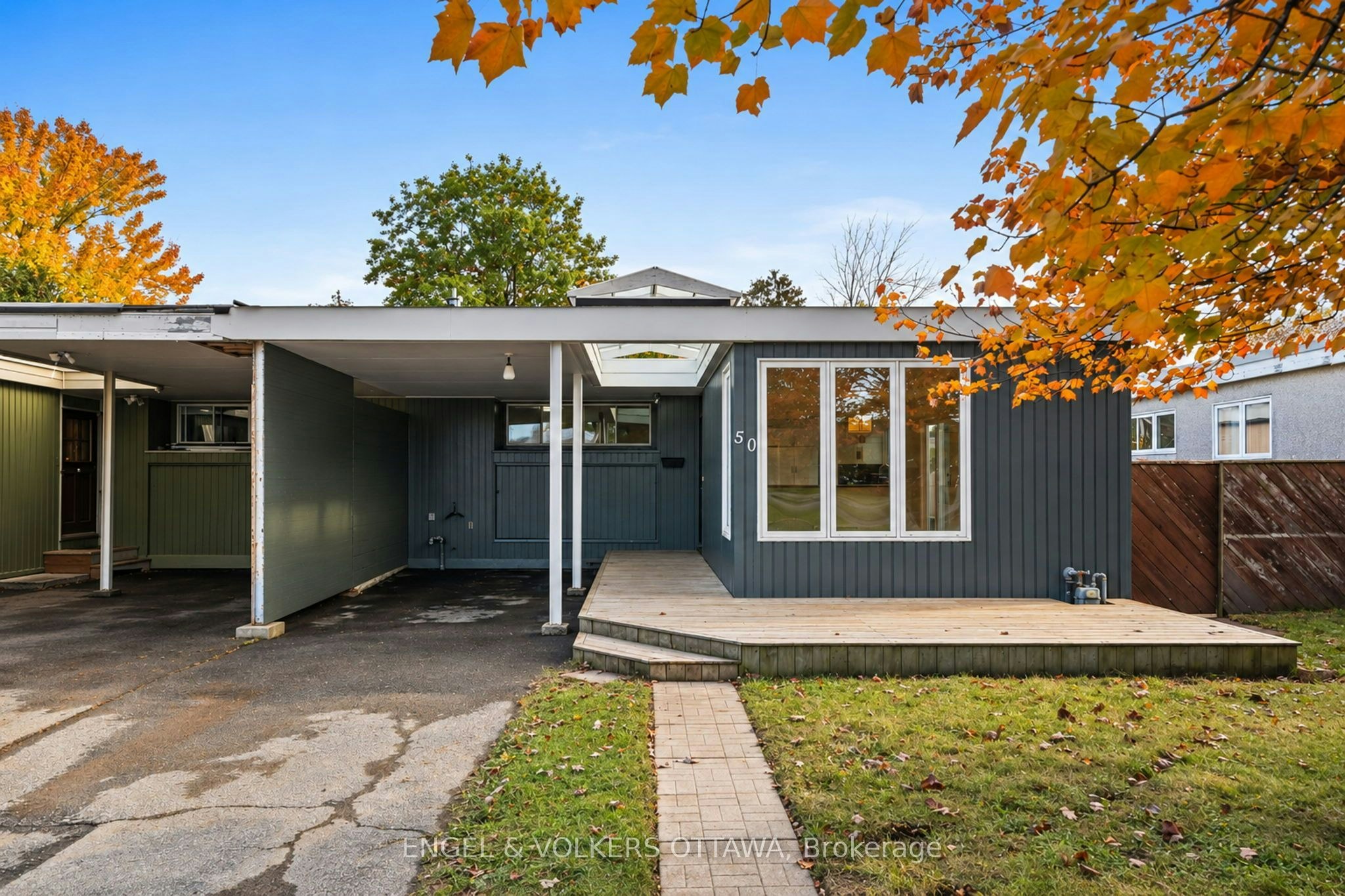 50 Solva Drive, Ottawa, ON, K2H 5R5