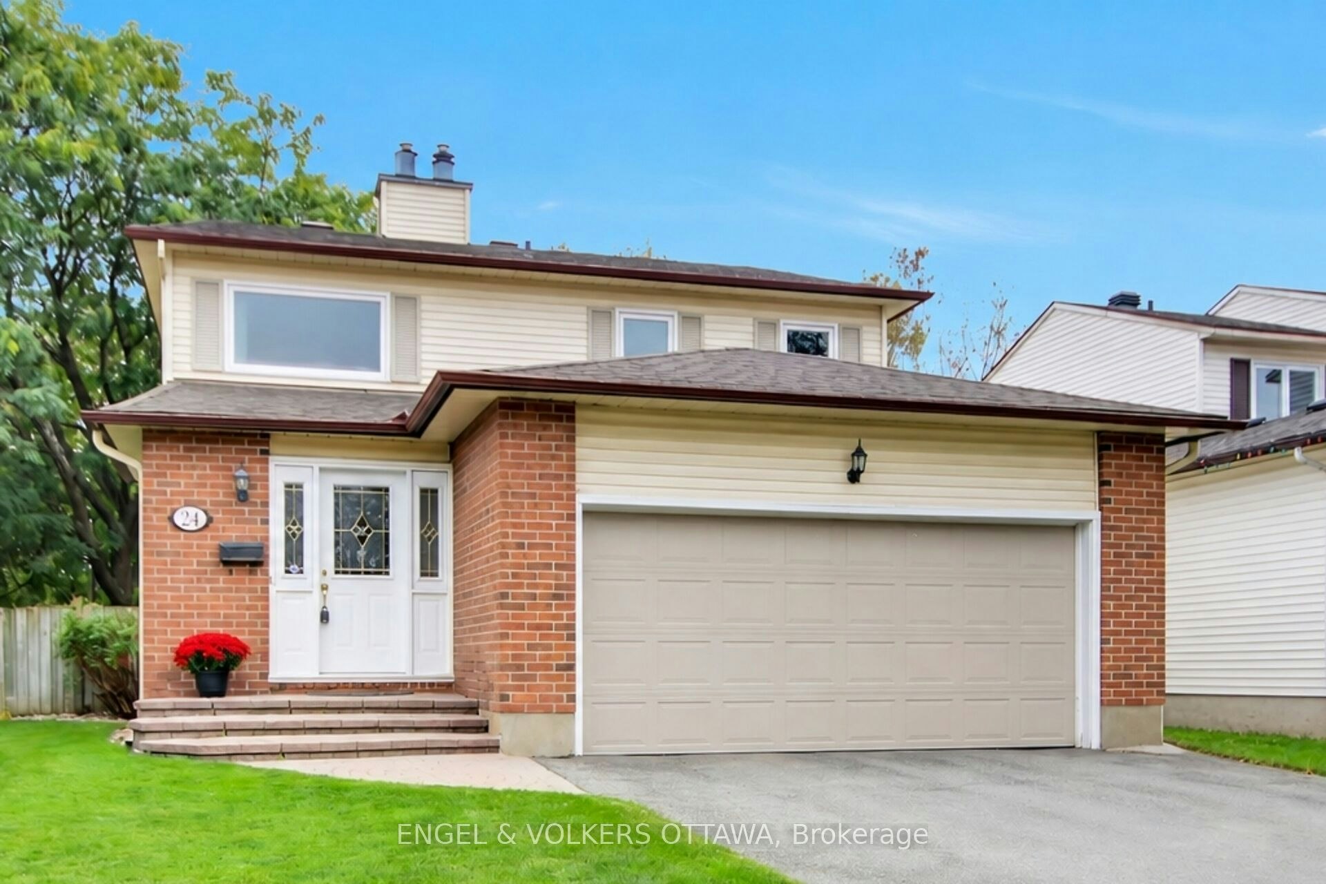 24 Tammela Court, Ottawa, ON, K1T 2E7