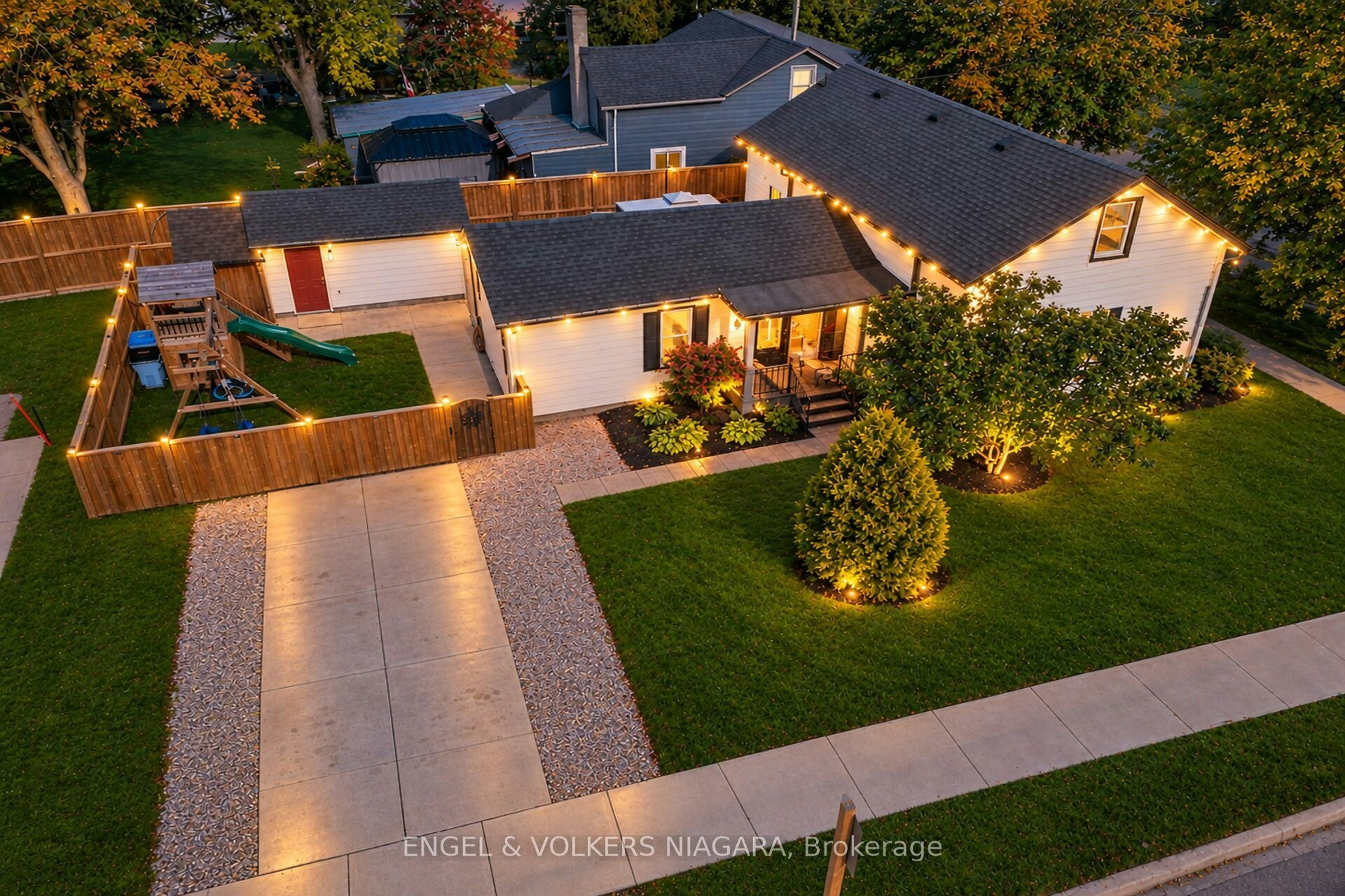 13 Frederick Avenue, Bluewater, ON, N0M 2T0