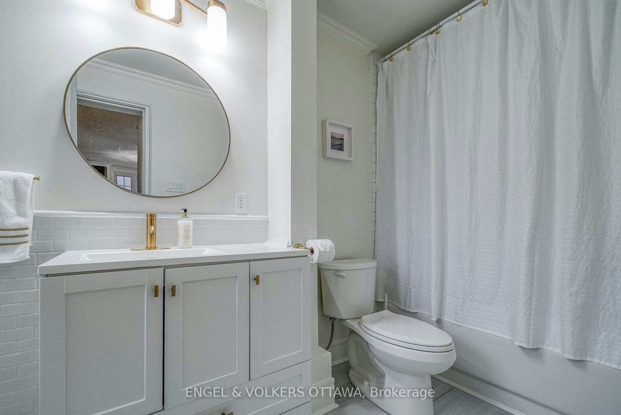 379 Madison Avenue, Ottawa, ON, K2A 0B6 - 12