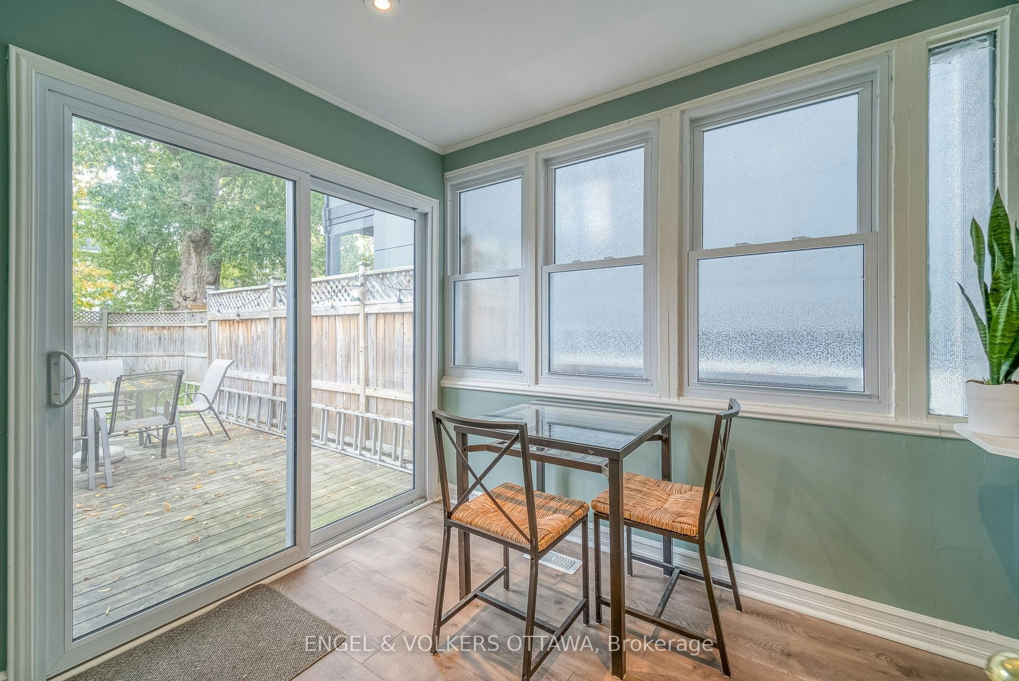 379 Madison Avenue, Ottawa, ON, K2A 0B6 - 11
