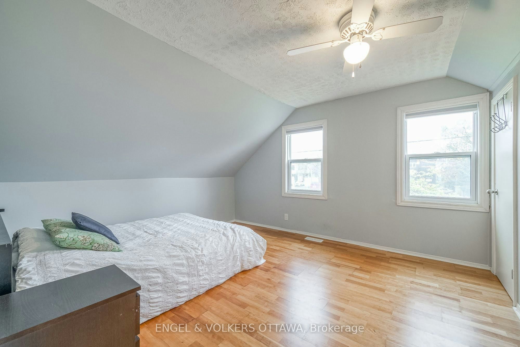 379 Madison Avenue, Ottawa, ON, K2A 0B6 - 15