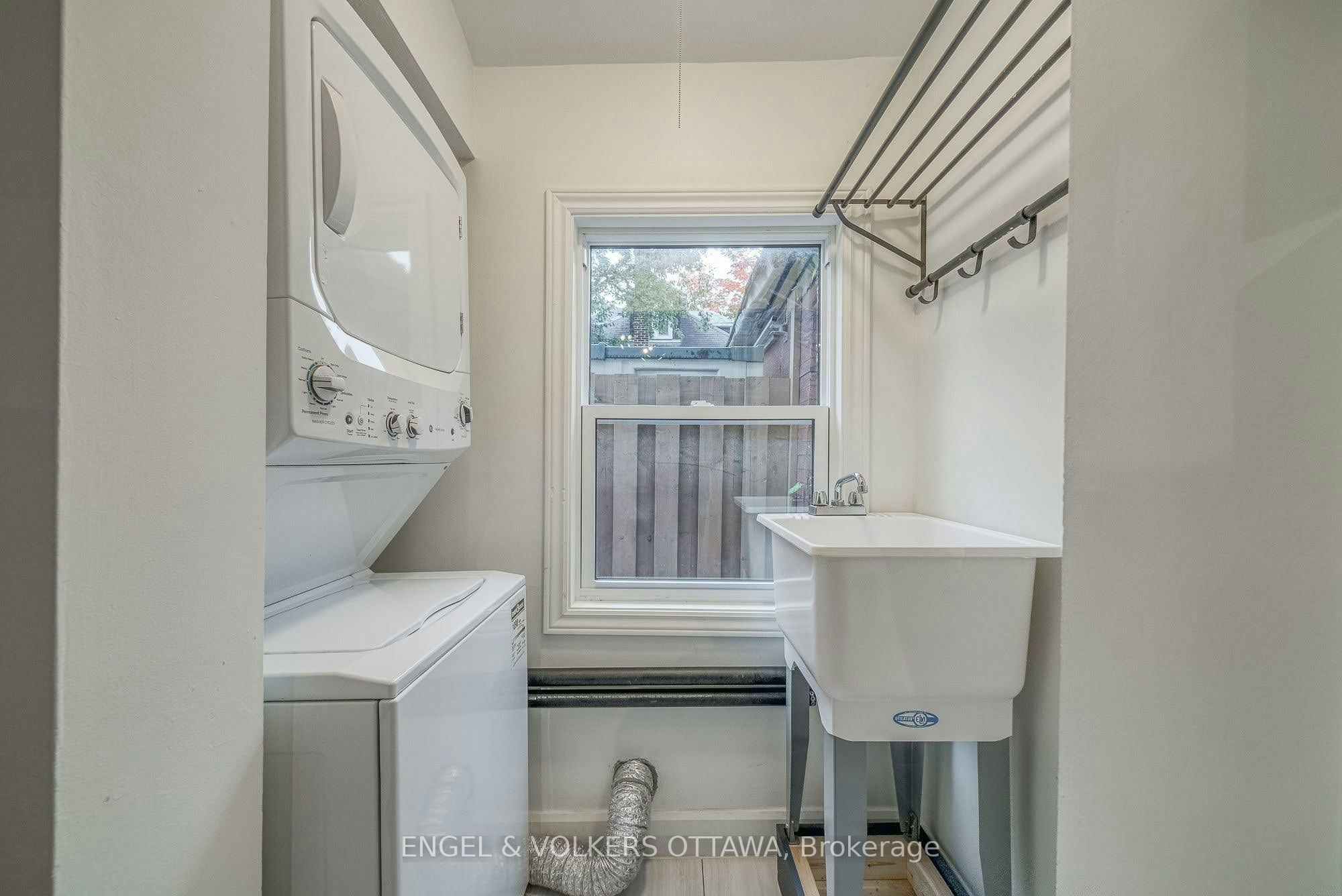 379 Madison Avenue, Ottawa, ON, K2A 0B6 - 10
