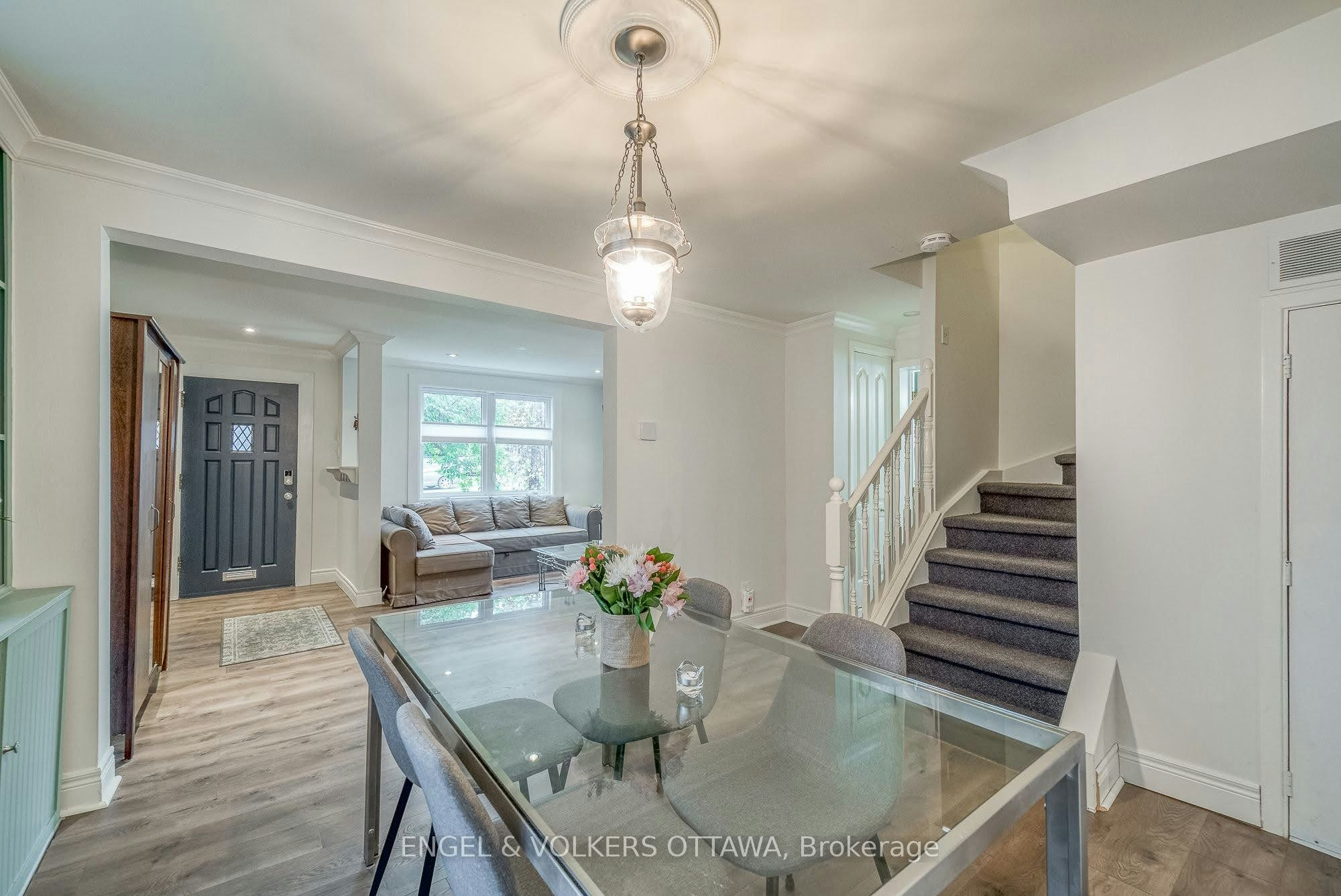 379 Madison Avenue, Ottawa, ON, K2A 0B6 - 7