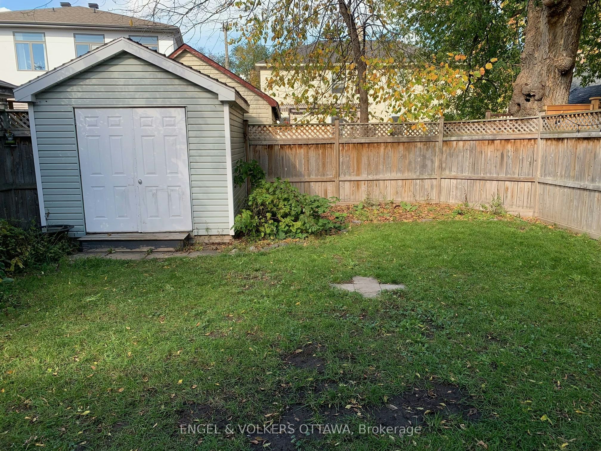 379 Madison Avenue, Ottawa, ON, K2A 0B6 - 20