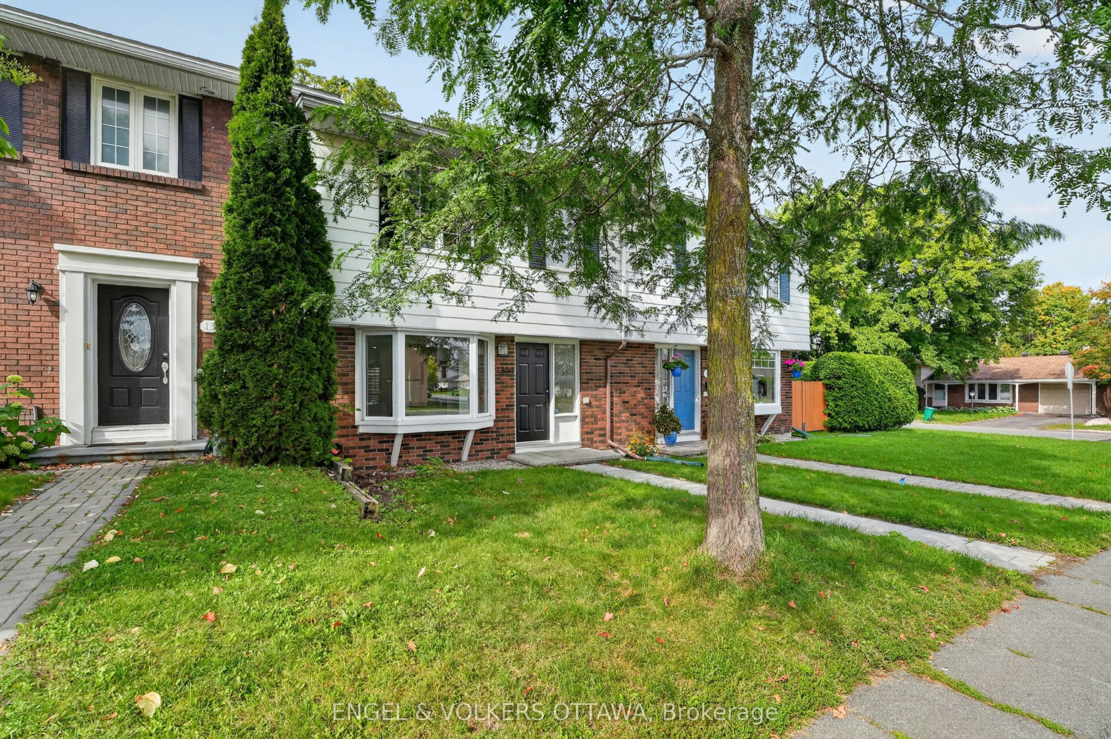 1304 Morrison Drive, Ottawa, ON, K2H 7L9