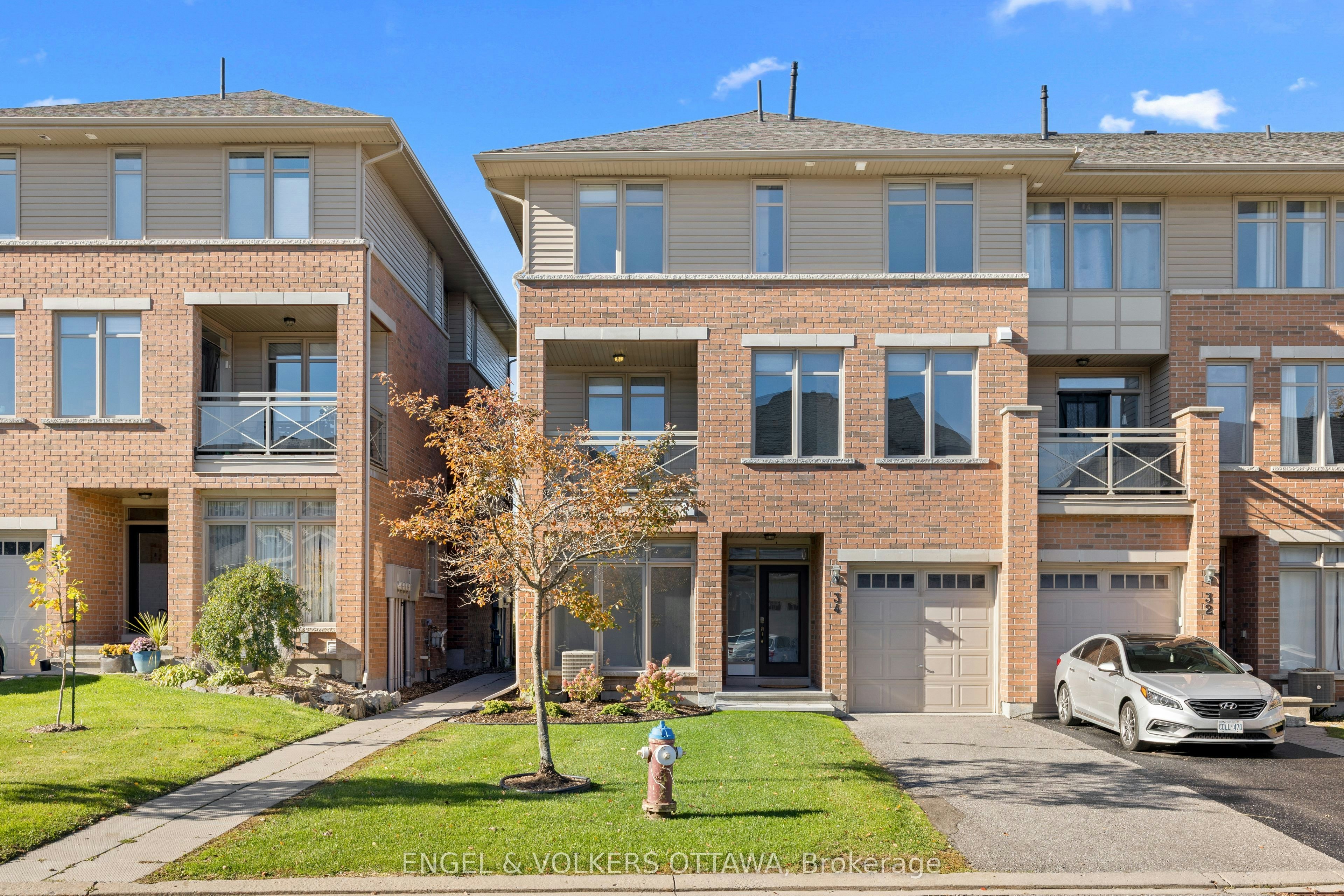 34 Aveia Private, Ottawa, ON, K4A 0X1