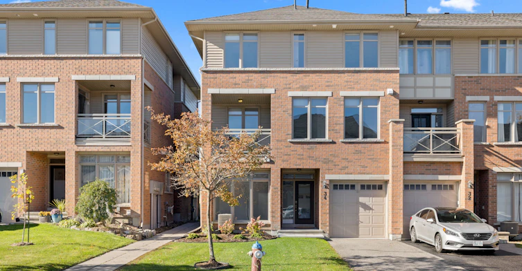 34 Aveia Private, Ottawa, ON, K4A 0X1
