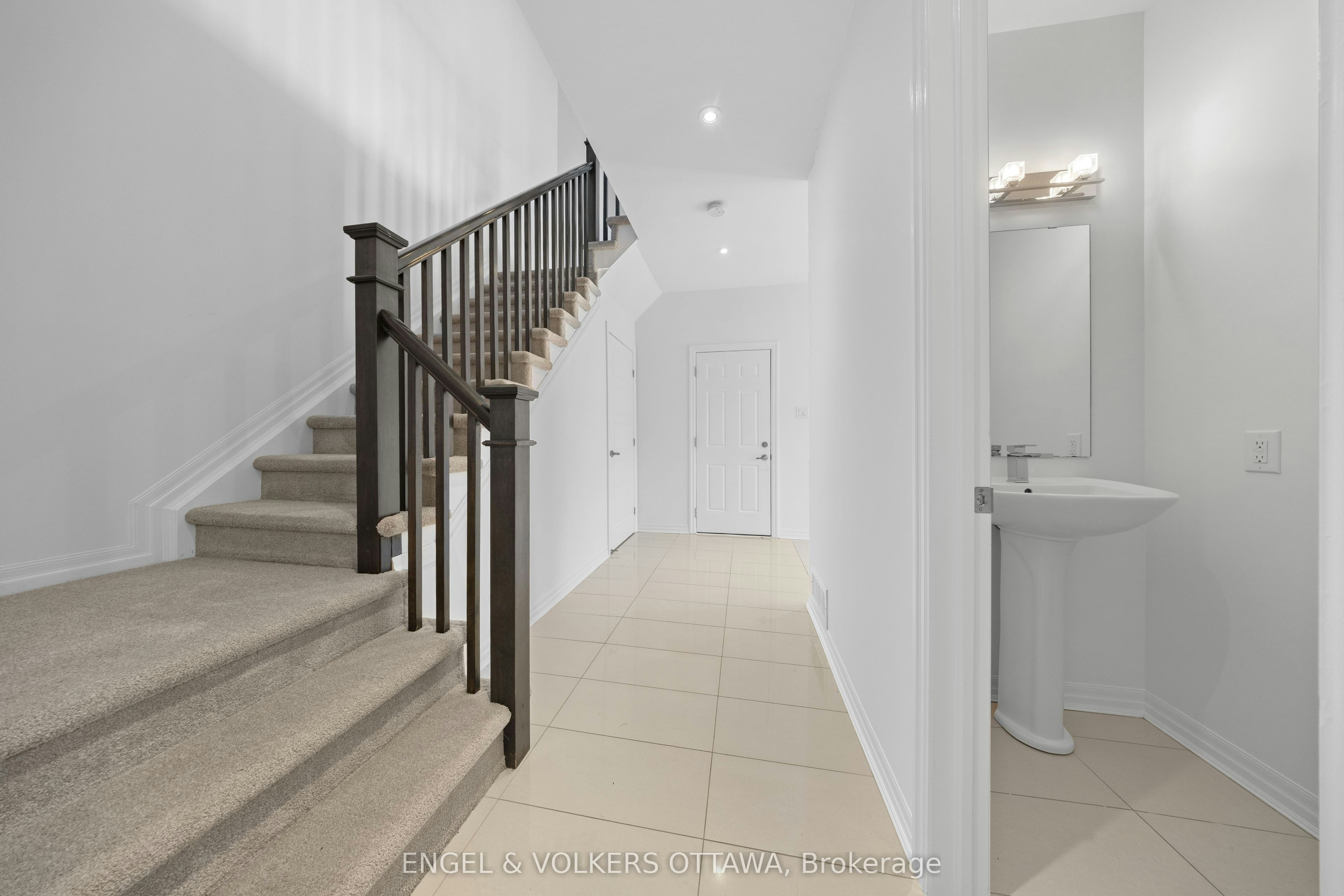 34 Aveia Private, Ottawa, ON, K4A 0X1 - 3