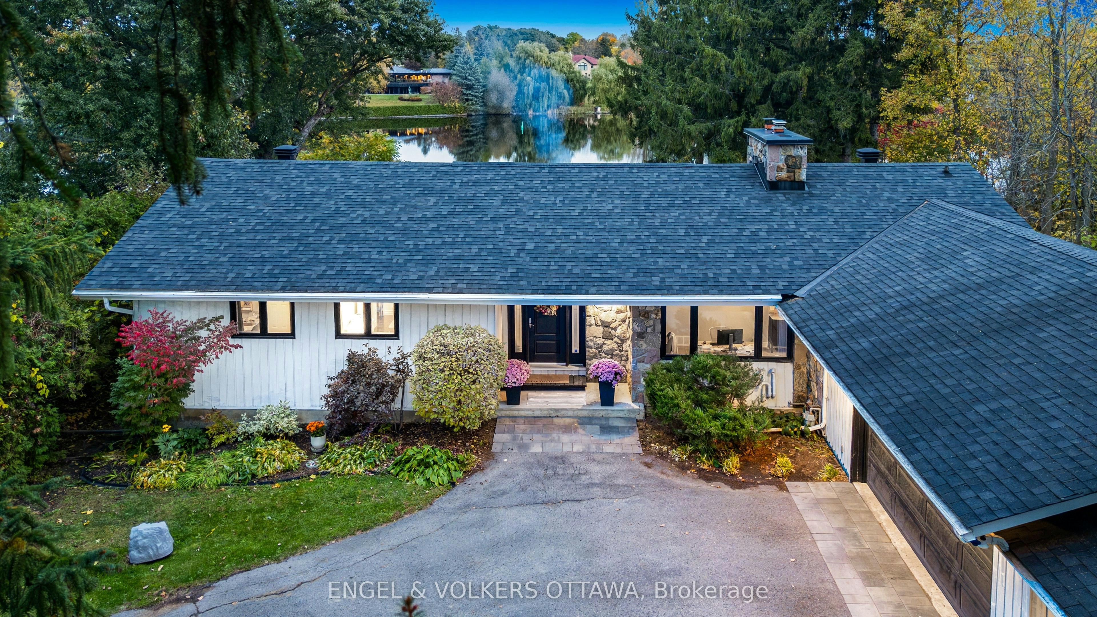 1073 Island View Drive, Manotick, ON, K4M 1J8