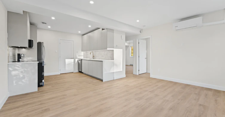328 Poulin Avenue, Ottawa, ON, K2B 5T8 - 7