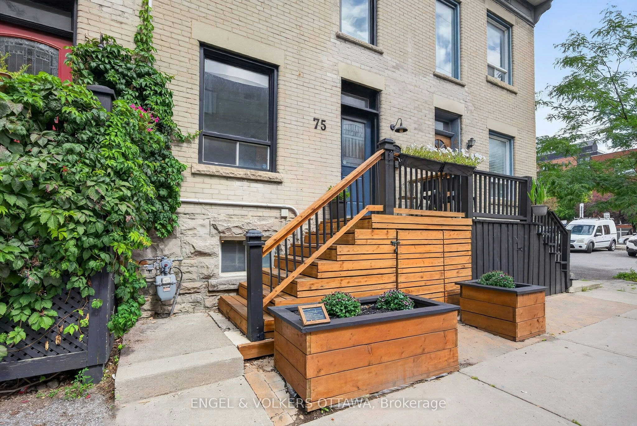 75 Eccles Street, Ottawa, ON, K1R 6S5 - 2
