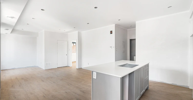 B-422 Hartleigh Avenue, Ottawa, ON, K2B 5J4 - 4
