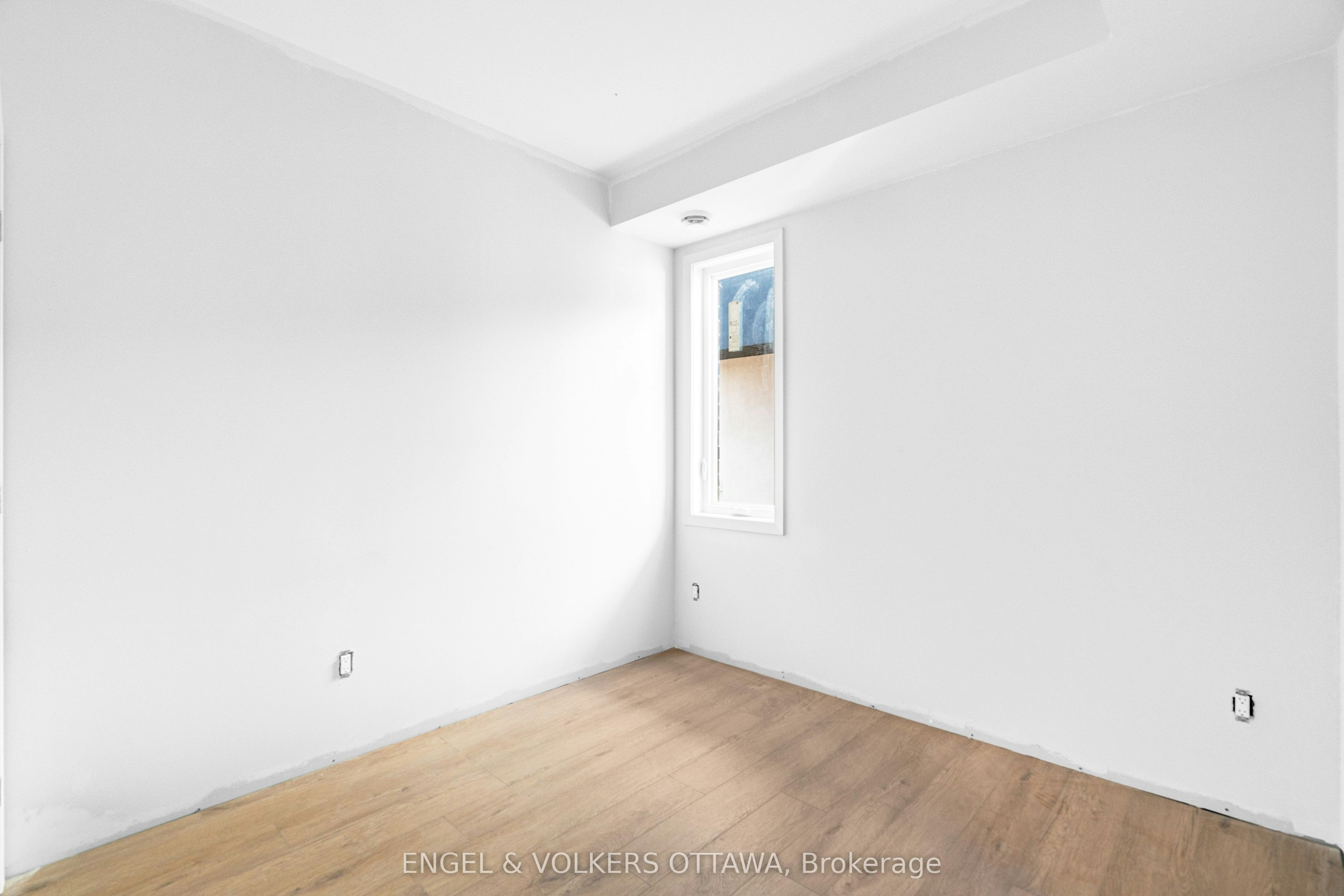 B-422 Hartleigh Avenue, Ottawa, ON, K2B 5J4 - 16