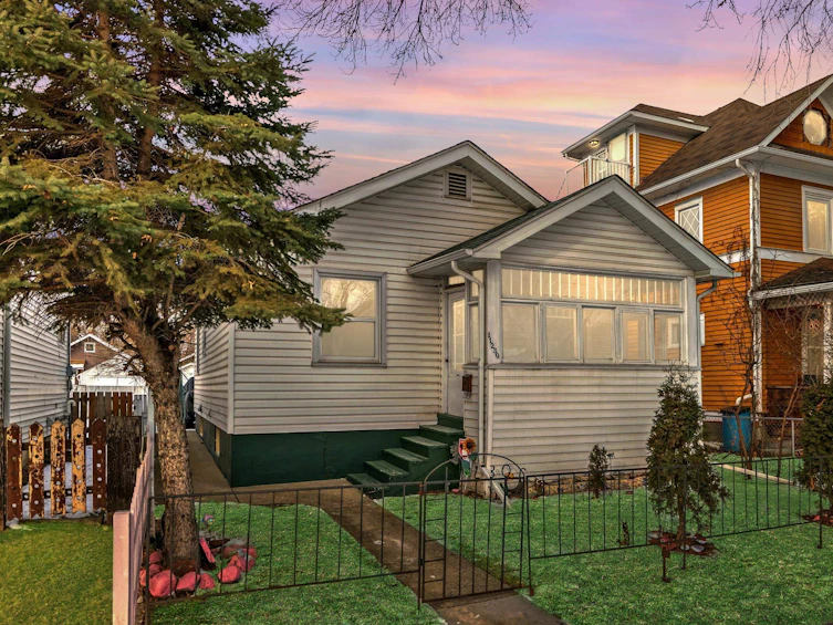 11230 96 Street NW, Edmonton, AB, T5G 1S9 - 2