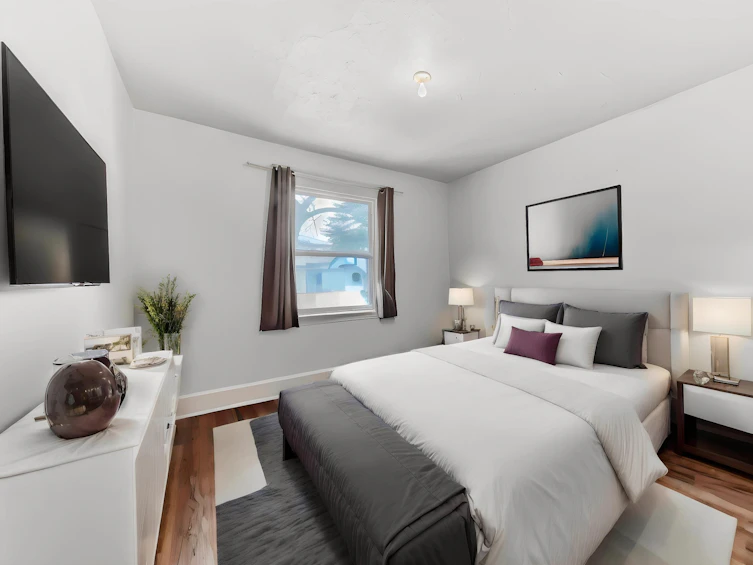 11230 96 Street NW, Edmonton, AB, T5G 1S9 - 5