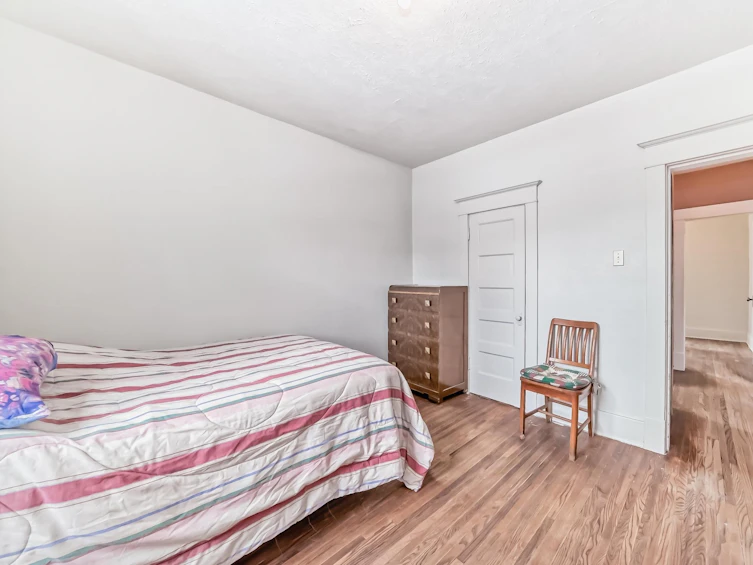 11230 96 Street NW, Edmonton, AB, T5G 1S9 - 19
