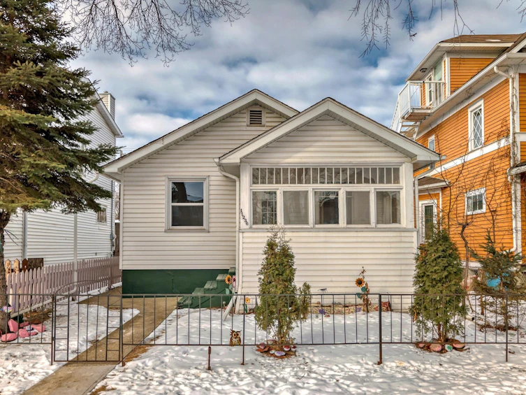 11230 96 Street, Edmonton, AB, T5G 1S9 - 35