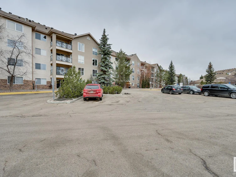 212-8912 156 Street, Edmonton, AB, T5R 5Z2