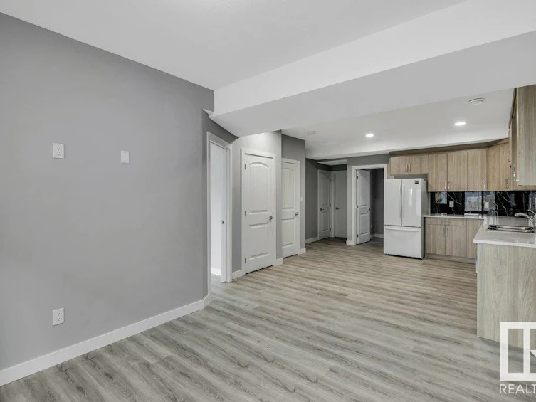 2517 16a Avenue, Edmonton, AB, T6T 2H6 - 47