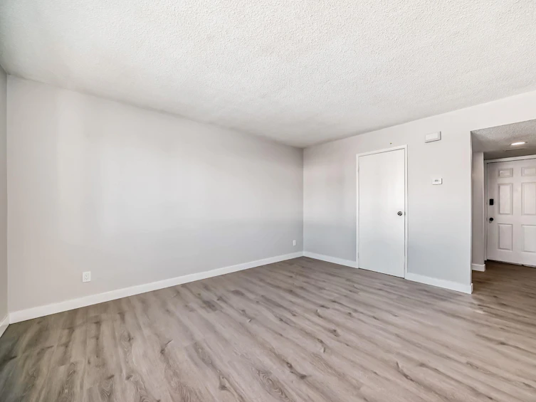 8421 29 Avenue NW, Edmonton, AB, T6K 3M8 - 18