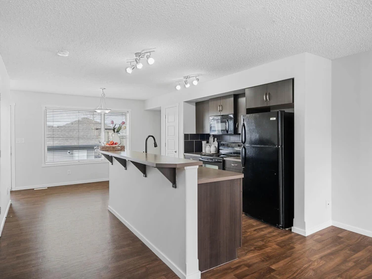 2116 32 Street, Edmonton, AB, T6T 0K4